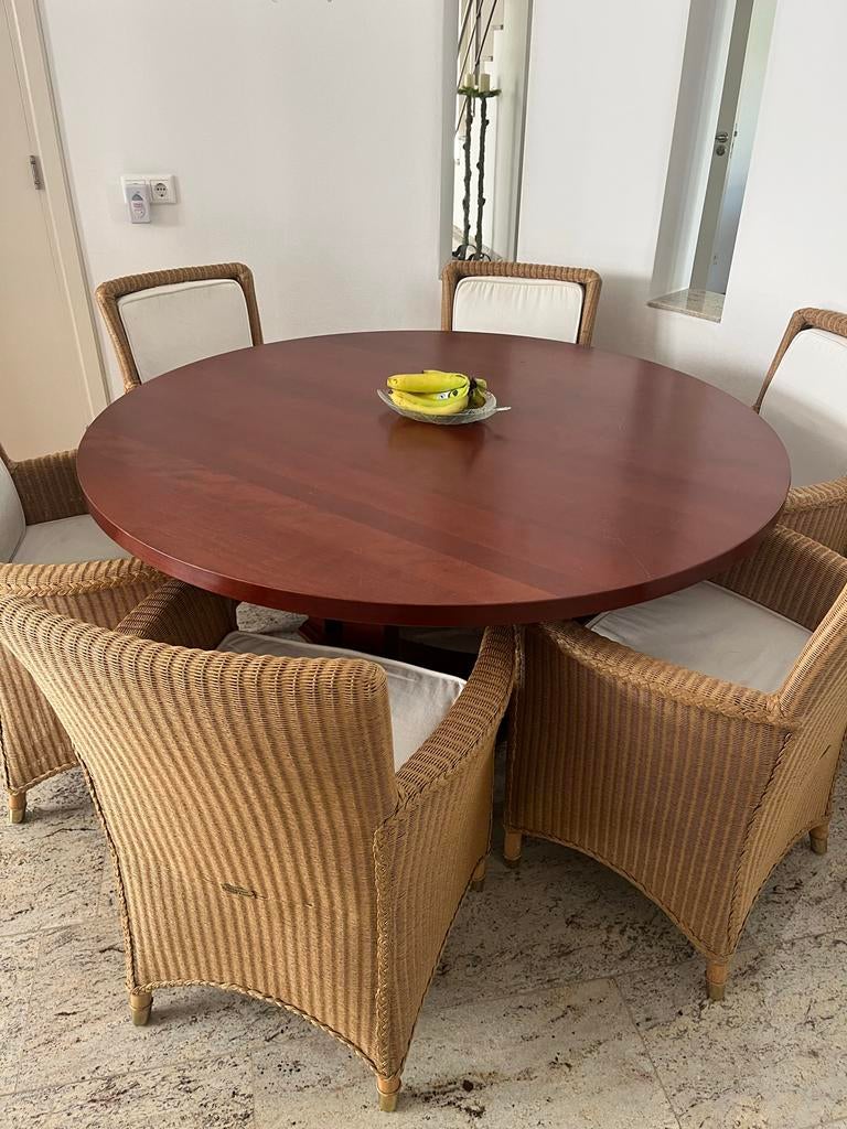 Ronde eettafel met 6 Lloyd Loom stoelen 1,40 m, Ophalen of Verzenden, Zo goed als nieuw