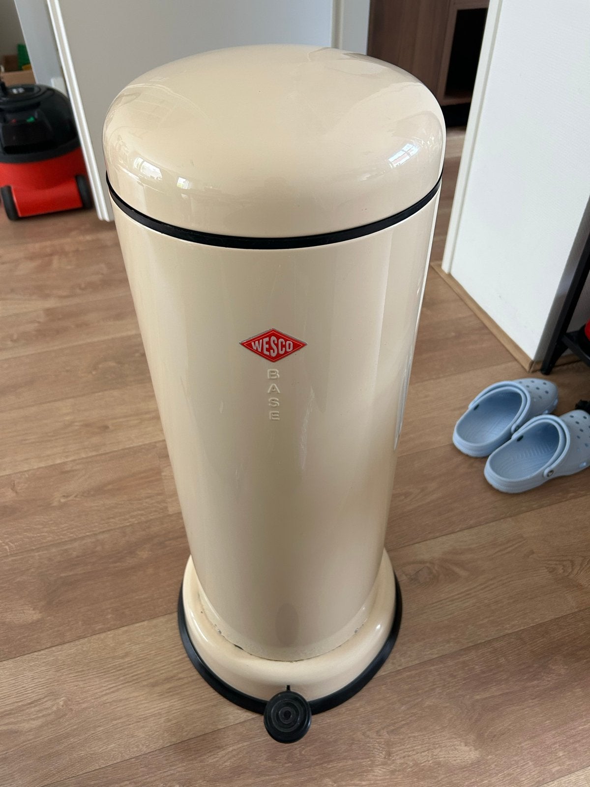 Wesco Base Pedaalemmer - Crème - Gebruikt, Ophalen, Gebruikt, Met pedaal, 30 tot 40 liter