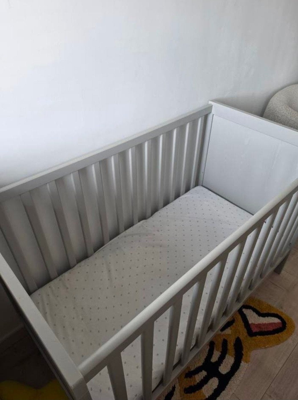 Baby bed Sundvik, Ophalen of Verzenden, Zo goed als nieuw, Ledikant