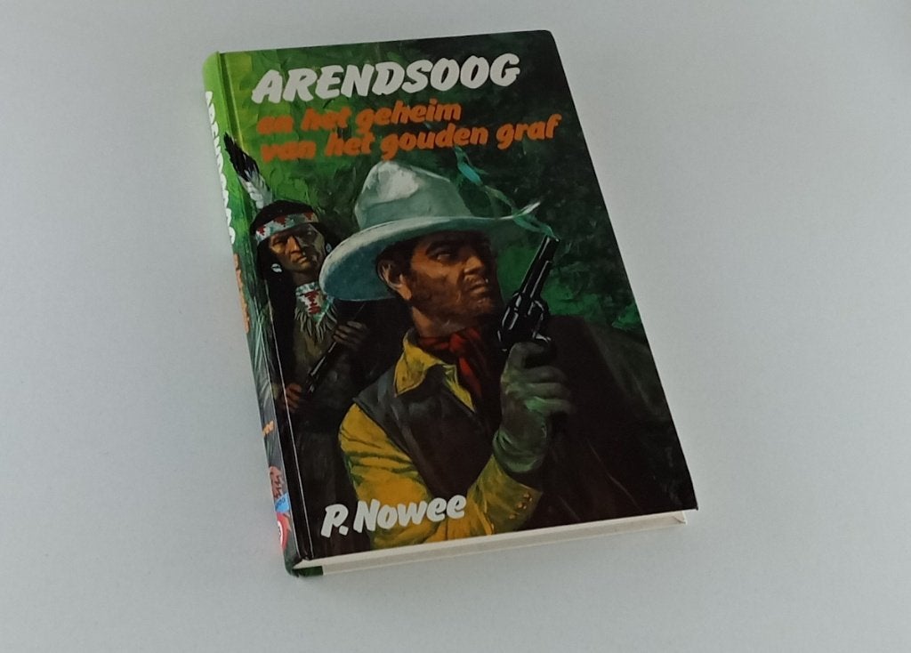 Arendsoog en het geheim van het gouden graf / Deel 48, Boeken, Ophalen of Verzenden, Gelezen, Fictie