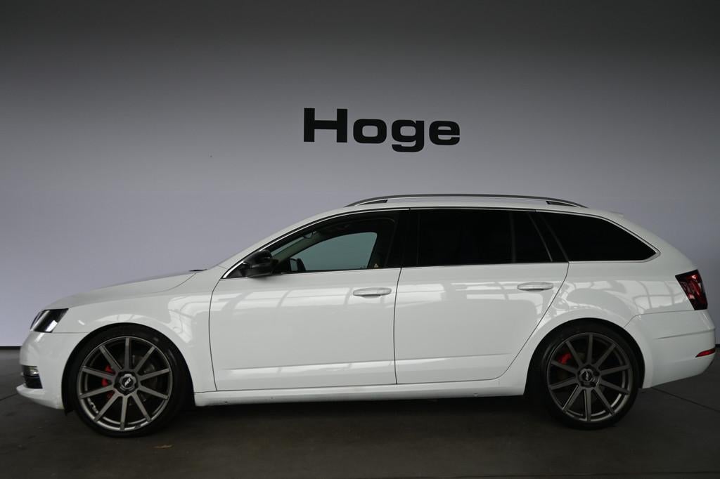 Skoda Octavia Combi 2.0 TDI Greentech Style Automaat Clima N, Auto's, Skoda, Stof, Gebruikt, 4 cilinders, Wit
