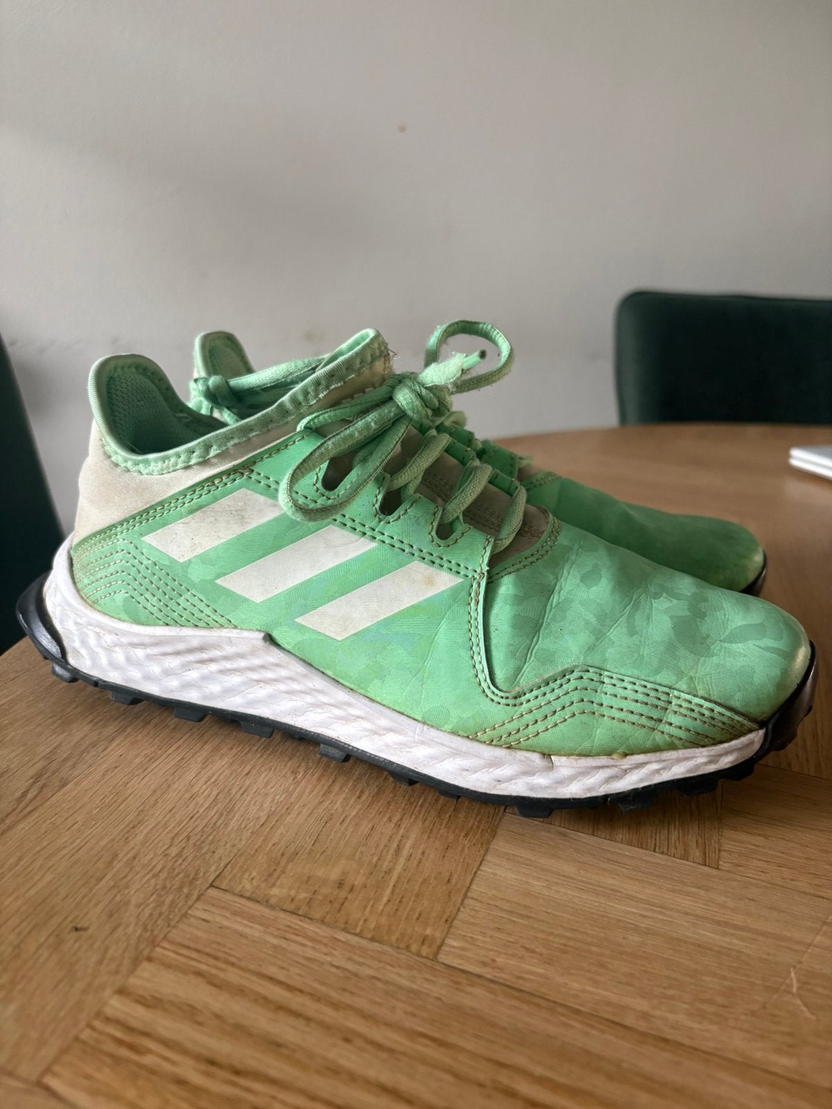 Adidas hockeyschoenen 38, Sport en Fitness, Ophalen of Verzenden, Gebruikt, Schoenen