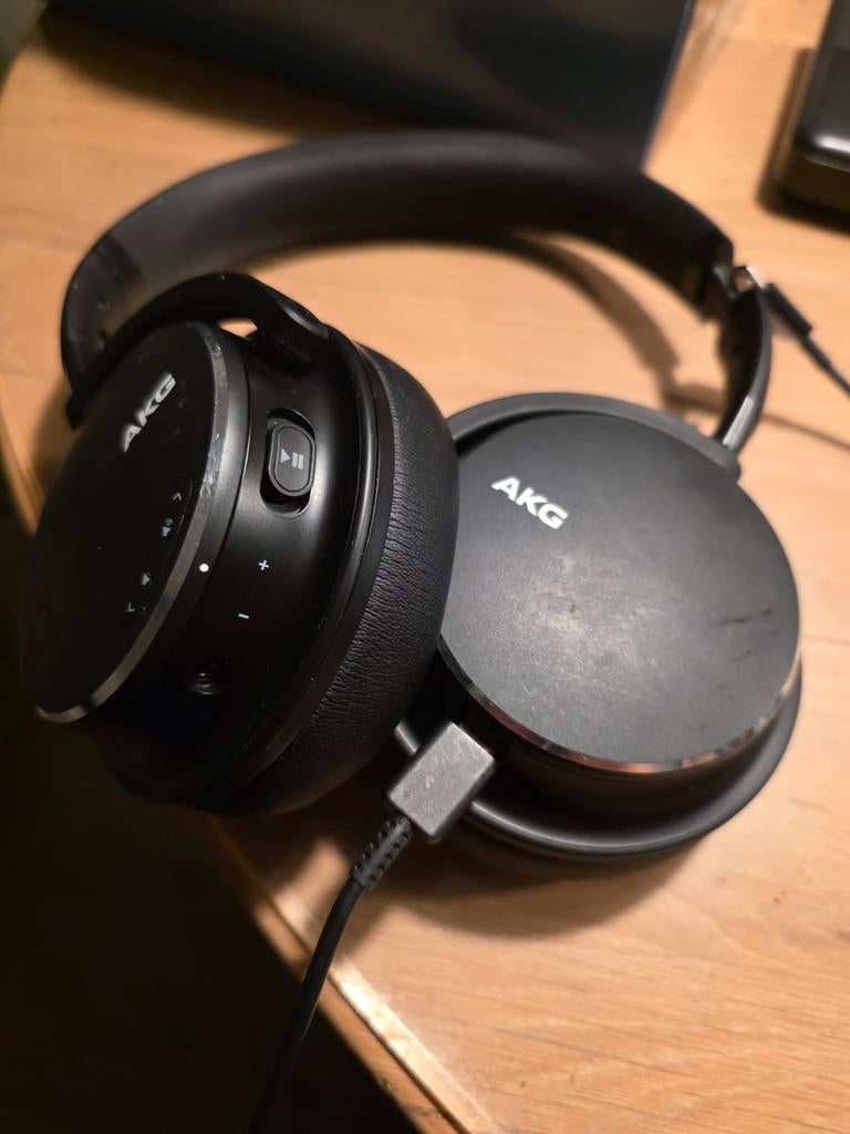 AKG Koptelefoon - Comfortabel en Goed Geluid, Audio, Tv en Foto, Koptelefoons, Gebruikt, Over oor (circumaural), Overige merken