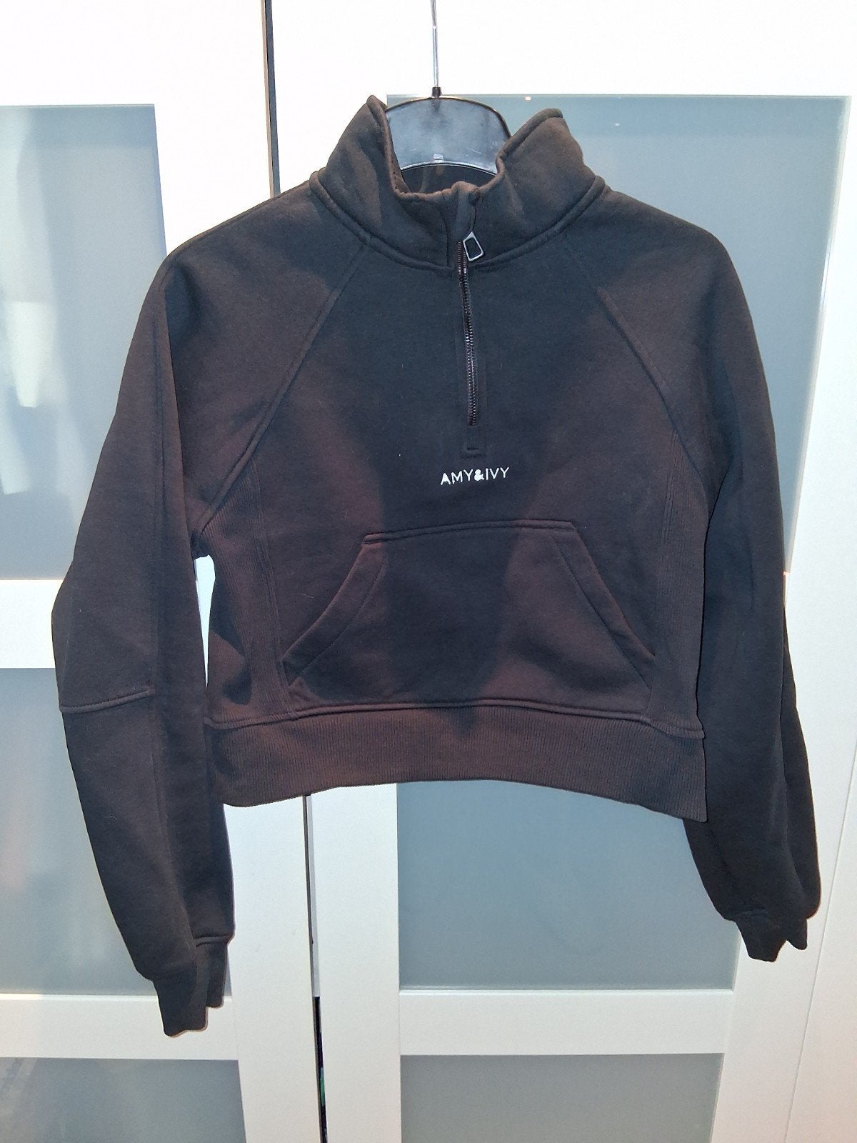 Zwarte crop hoodie met rits van AMY & IVY, AMY & IVY, Zwart, Nieuw, Ophalen of Verzenden