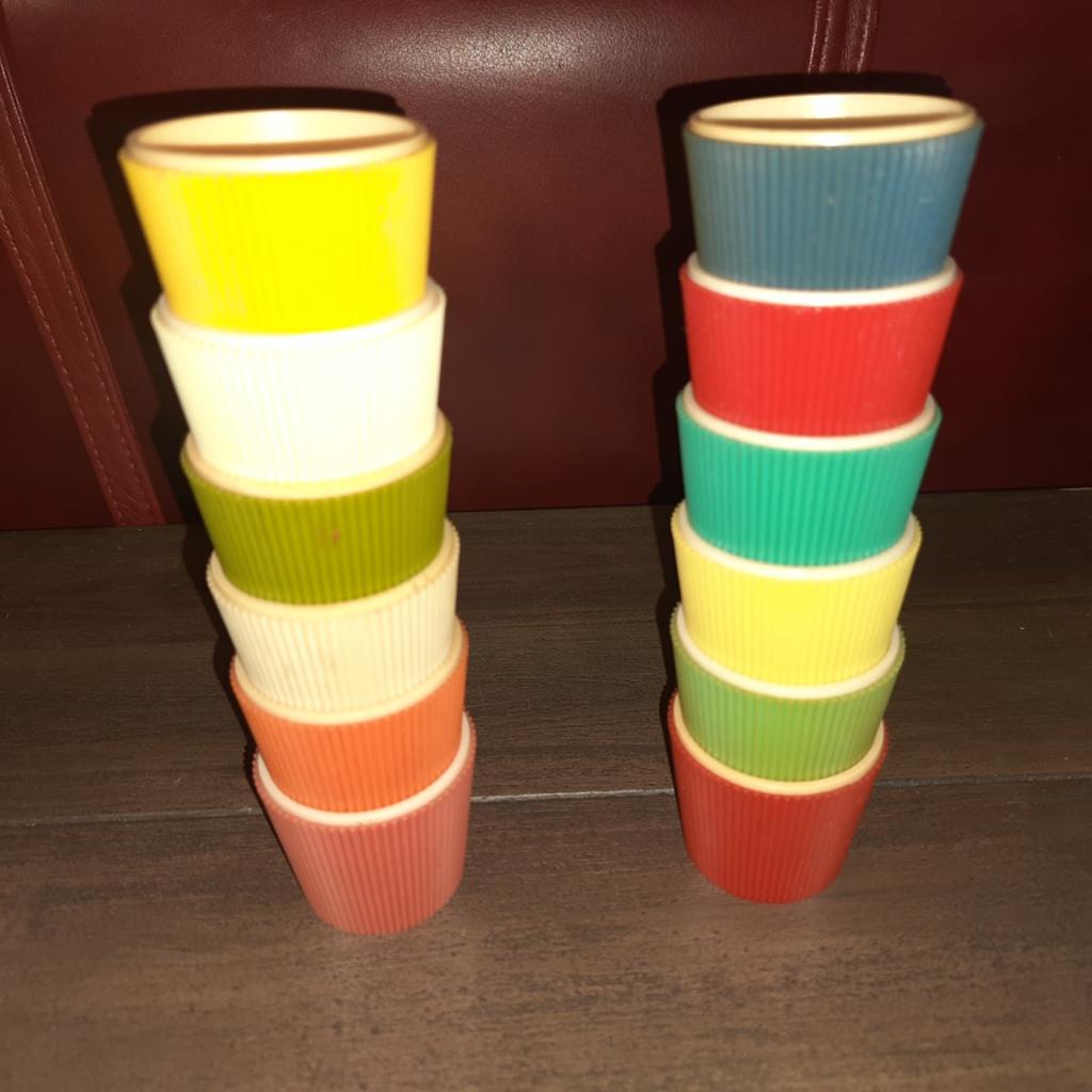 Set van 12 vintage Turkstra kleurrijke eierdopjes, Ophalen of Verzenden, Gebruikt
