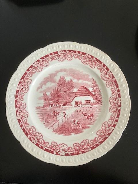 Antiek bord boerenhoeve Maestricht. Societe Ceramique. Rood, Antiek en Kunst, Ophalen