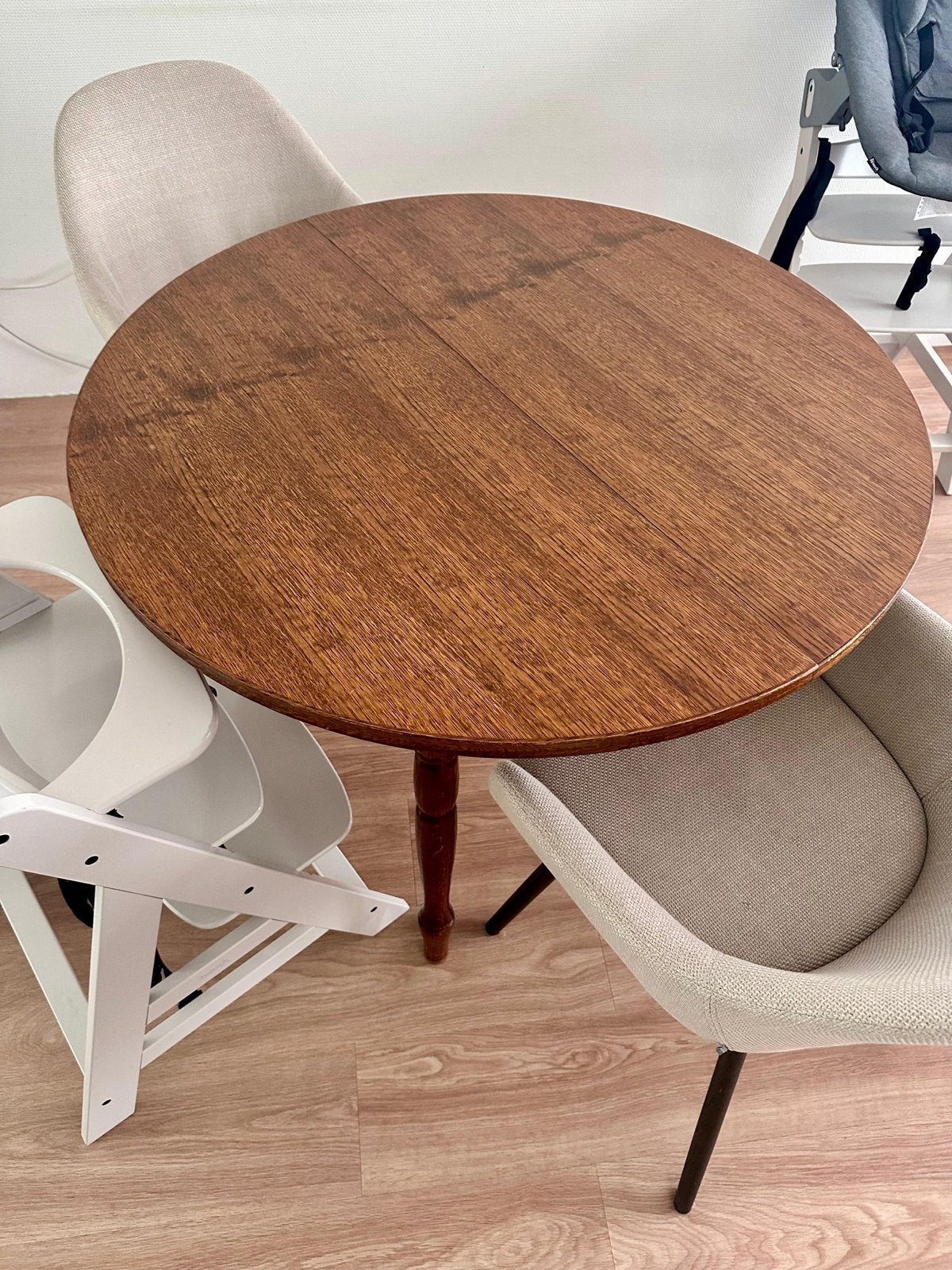 Uitschuifbare ronde eettafel hout - Ø 104 x L 140,5 cm, Huis en Inrichting, Ophalen, Vijf personen of meer, Ovaal, 100 tot 150 cm