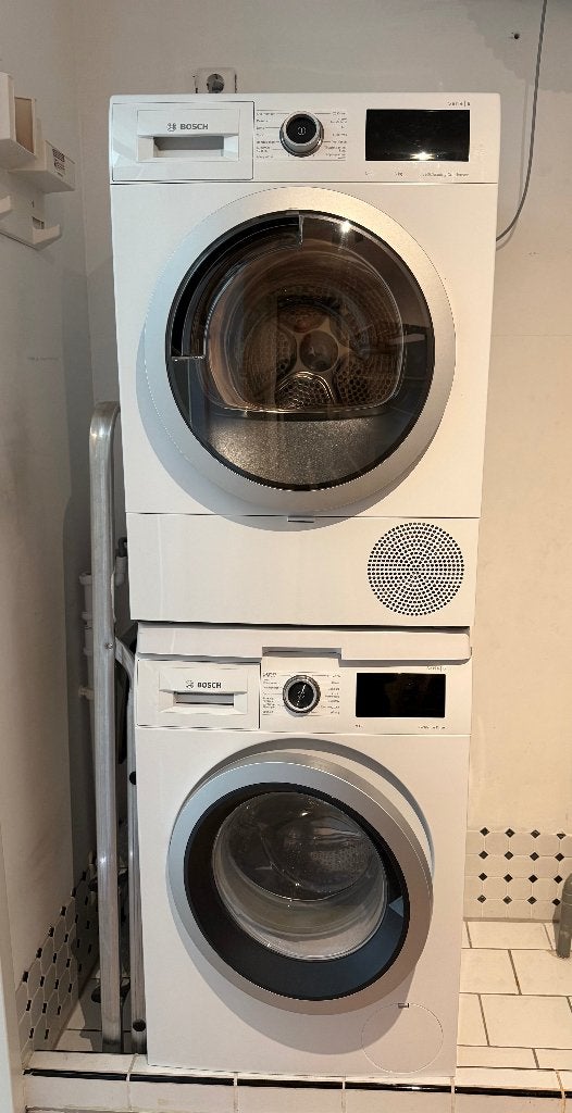 BOSCH wasmachine + BOSCH wasdroger, Witgoed en Apparatuur, Ophalen, 1200 tot 1600 toeren, Gebruikt, Handwasprogramma
