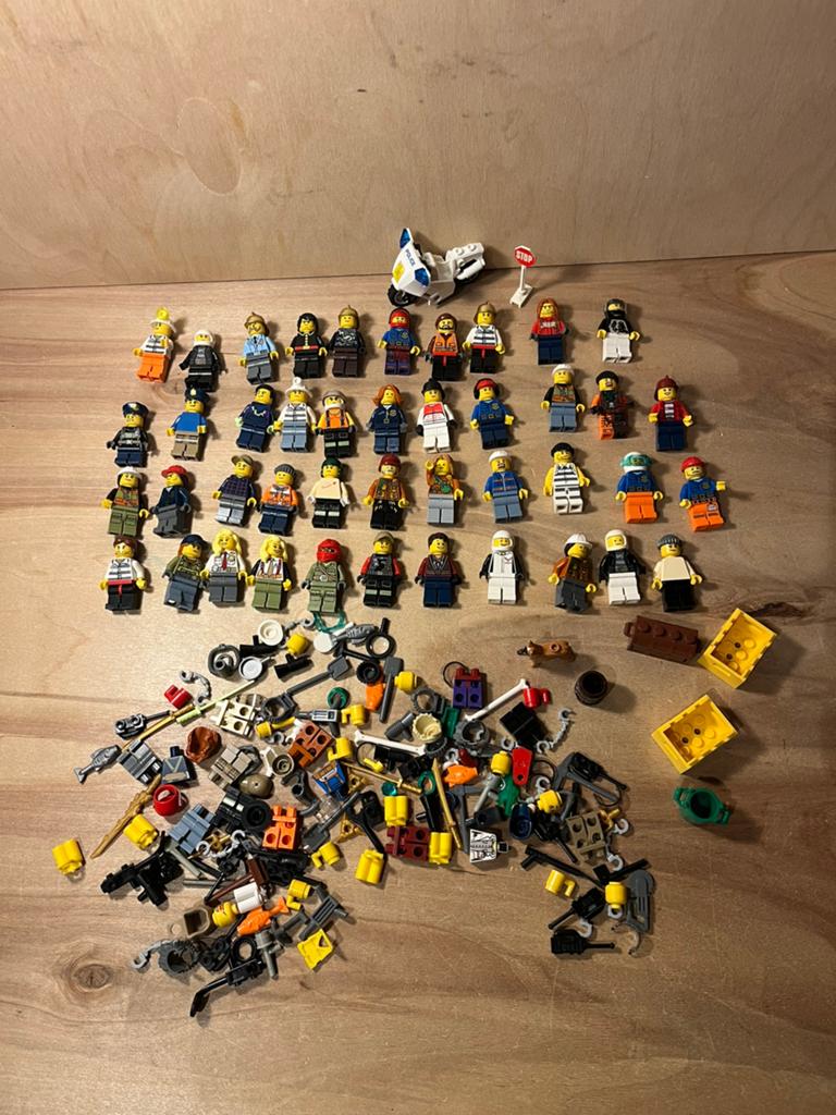 001 - Lego Partij Minfiguren/Accessoires, Lego, Inclusief minifiguren, Ophalen of Verzenden, Minifiguur