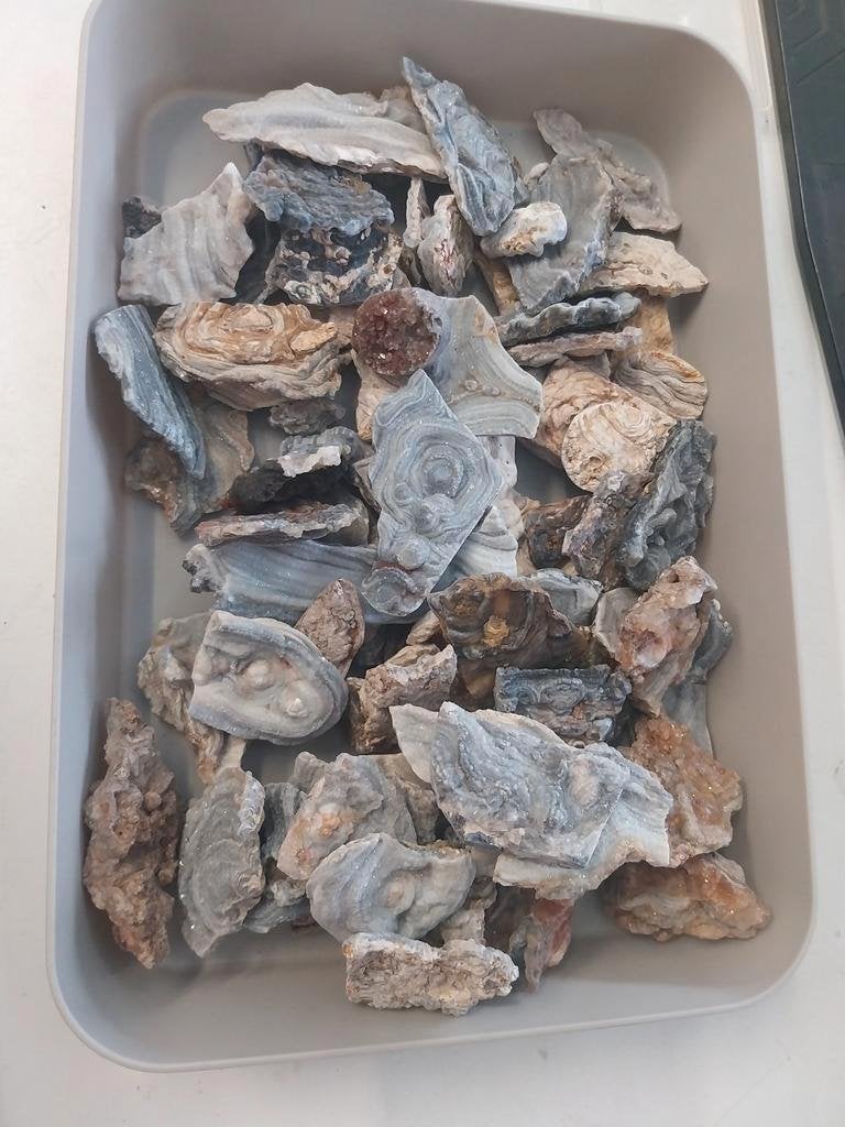 Grote partij chalcedoon rozen ruw druzy, Ophalen of Verzenden, Mineraal