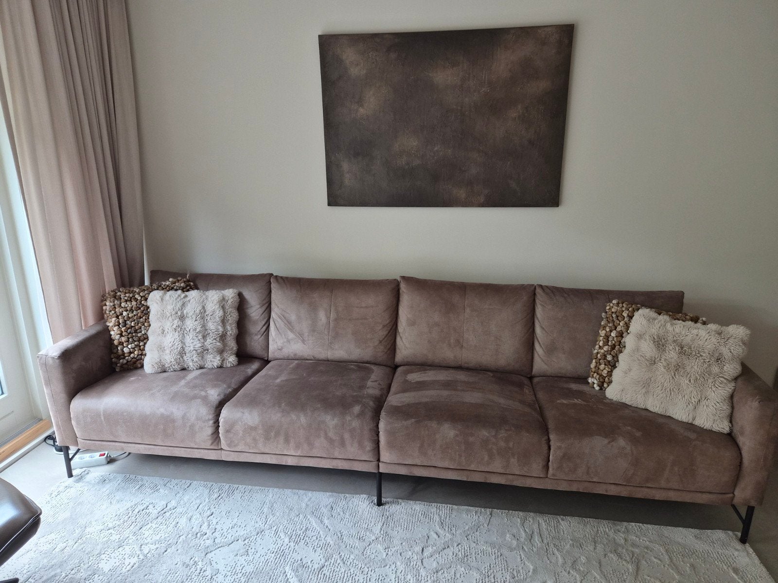 suede leren bank taupe De Bommel, Ophalen, 250 tot 300 cm, Industrieel/ hotel chic, Zo goed als nieuw