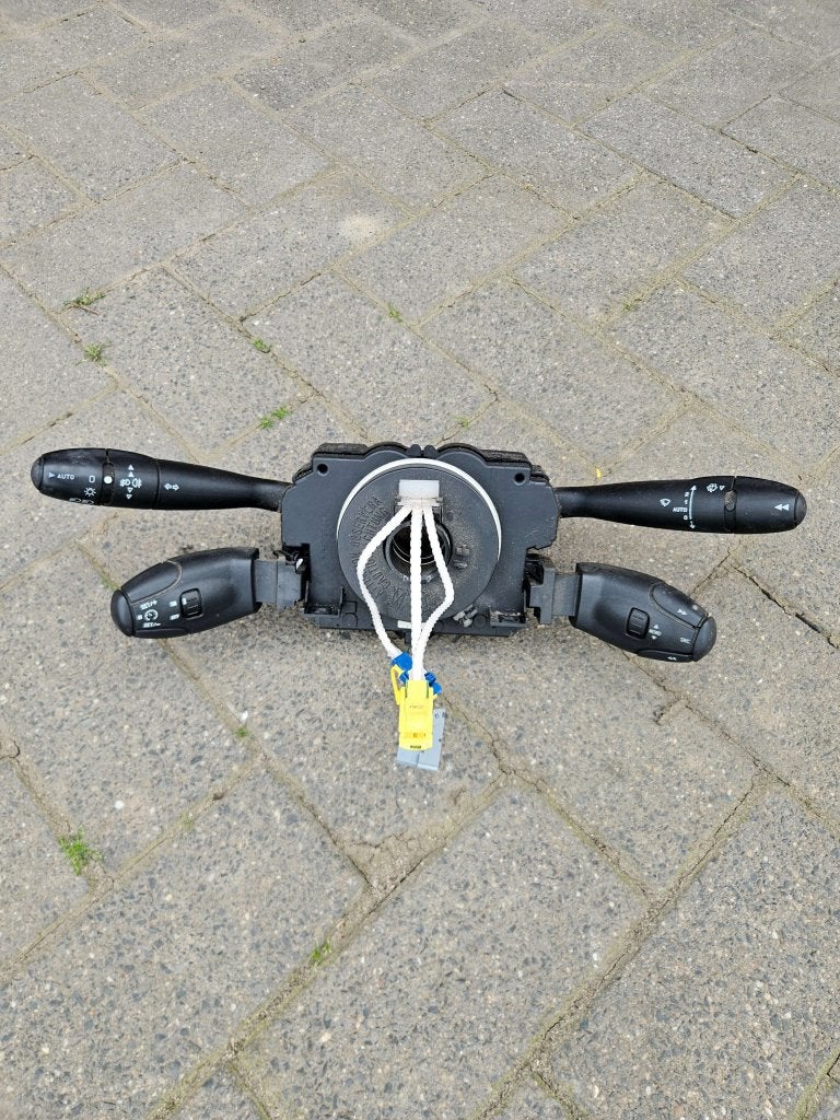 STUURKOLOMSCHAKELAAR PEUGEOT 307 CC, Auto-onderdelen, Niet ingevuld, Gebruikt, Niet ingevuld, Ophalen of Verzenden