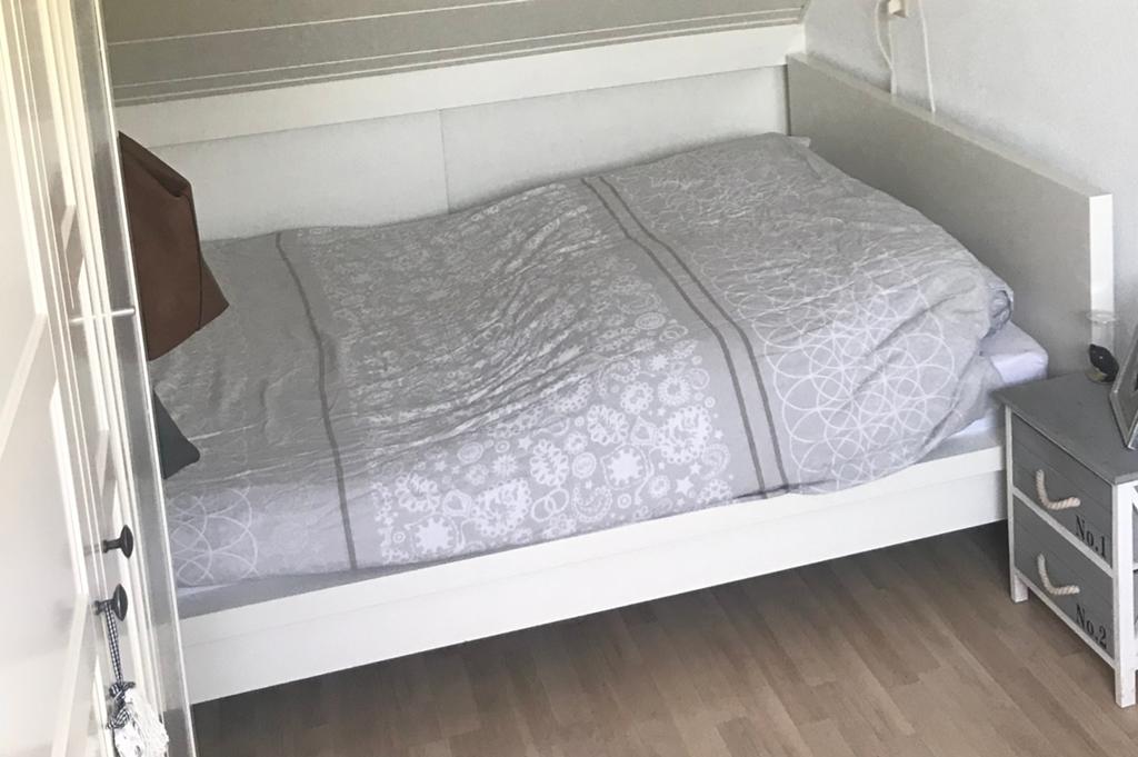 Ikea bed, Ophalen, Gebruikt, Wit, 140 cm