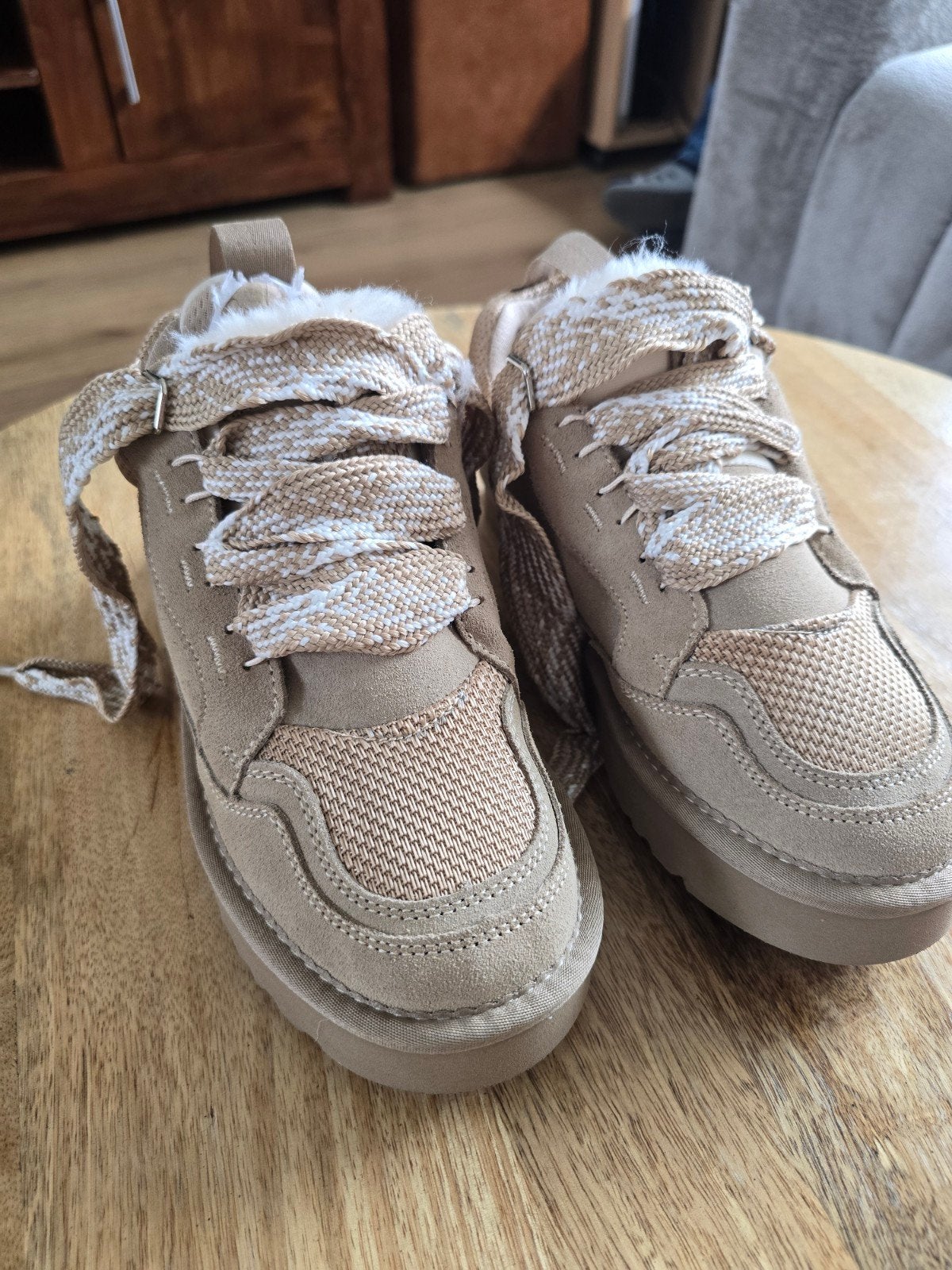 UGG sneakers dames maat 39, Kleding | Dames, UGG, Beige, Nieuw, Ophalen of Verzenden