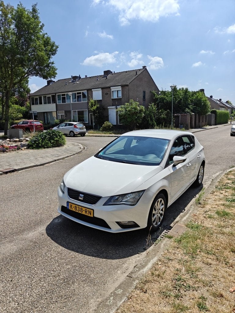 Seat Leon 1.2 TSI 77KW/105PK 2013 Wit, Auto's, Voorwielaandrijving, Euro 5, Zwart, 4 cilinders