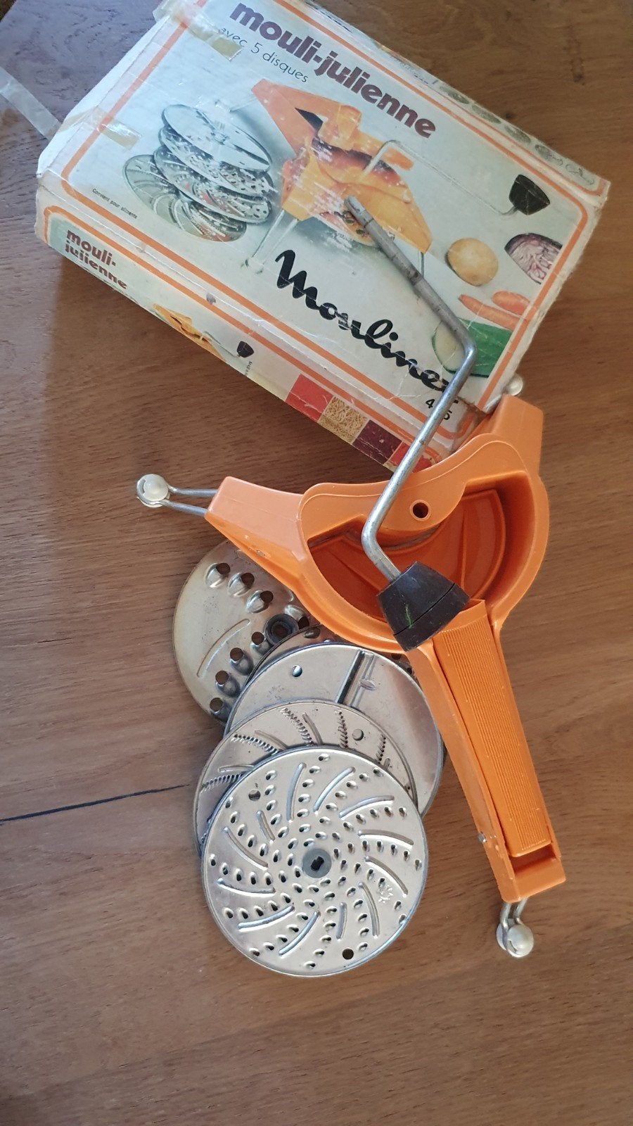 Vintage Mouli-Julienne groentesnijder met 5 schijven, Witgoed en Apparatuur, Ophalen of Verzenden, Gebruikt