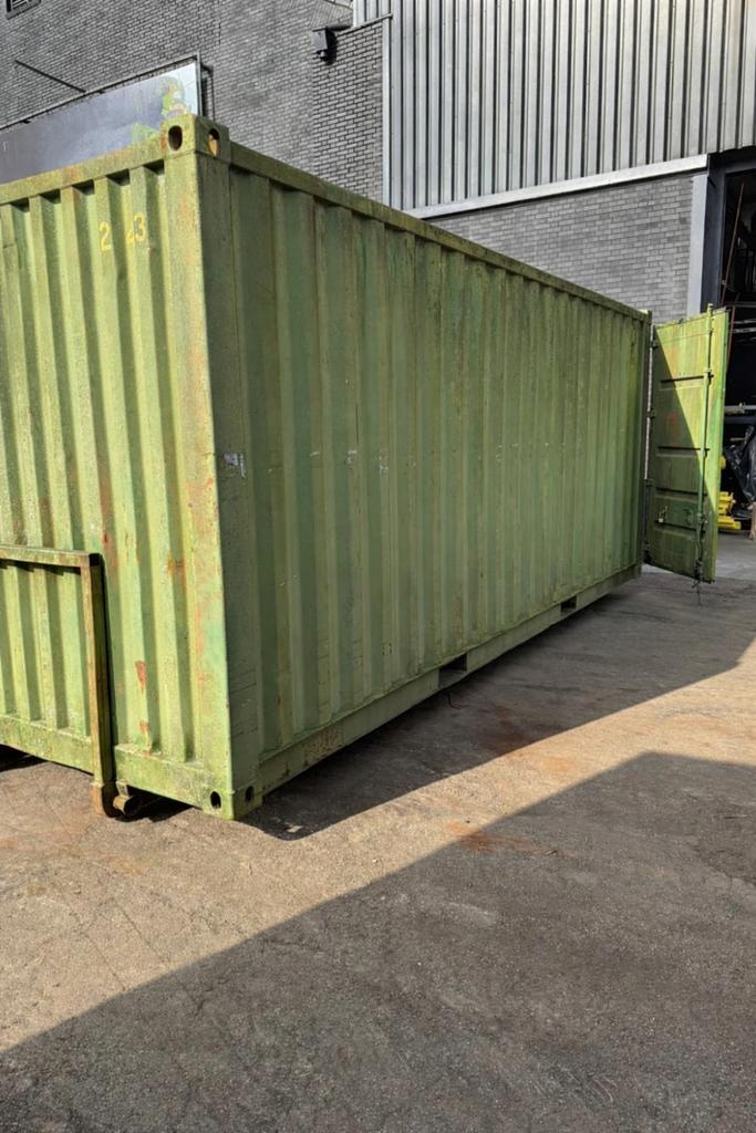 20 ft zeecontainer met slede kabel en haak, Zakelijke goederen, Ophalen