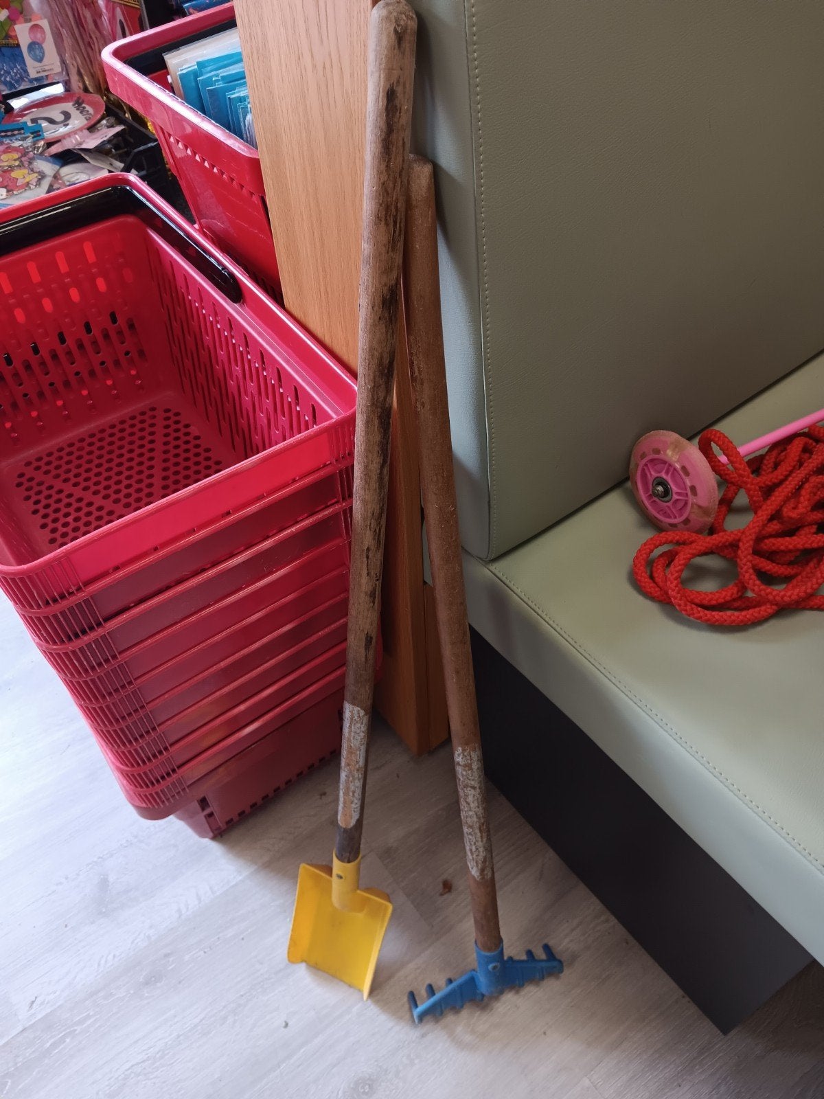 Kinderschep en hark - Speelgoed voor buiten, Gebruikt, Niet van toepassing, Niet van toepassing, Ophalen of Verzenden