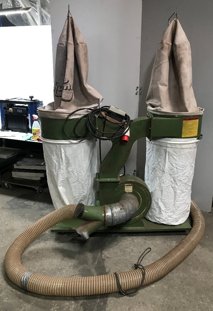 Dubbele houtmot afzuiger, Huvema, 400 volt, Ophalen, Gebruikt, Afzuiger