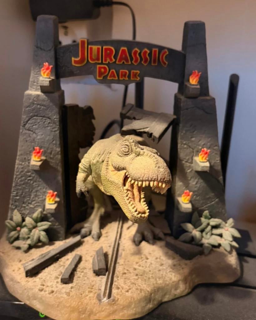 Jurassic Park beeld, Verzamelen, Ophalen of Verzenden, Zo goed als nieuw, Dier