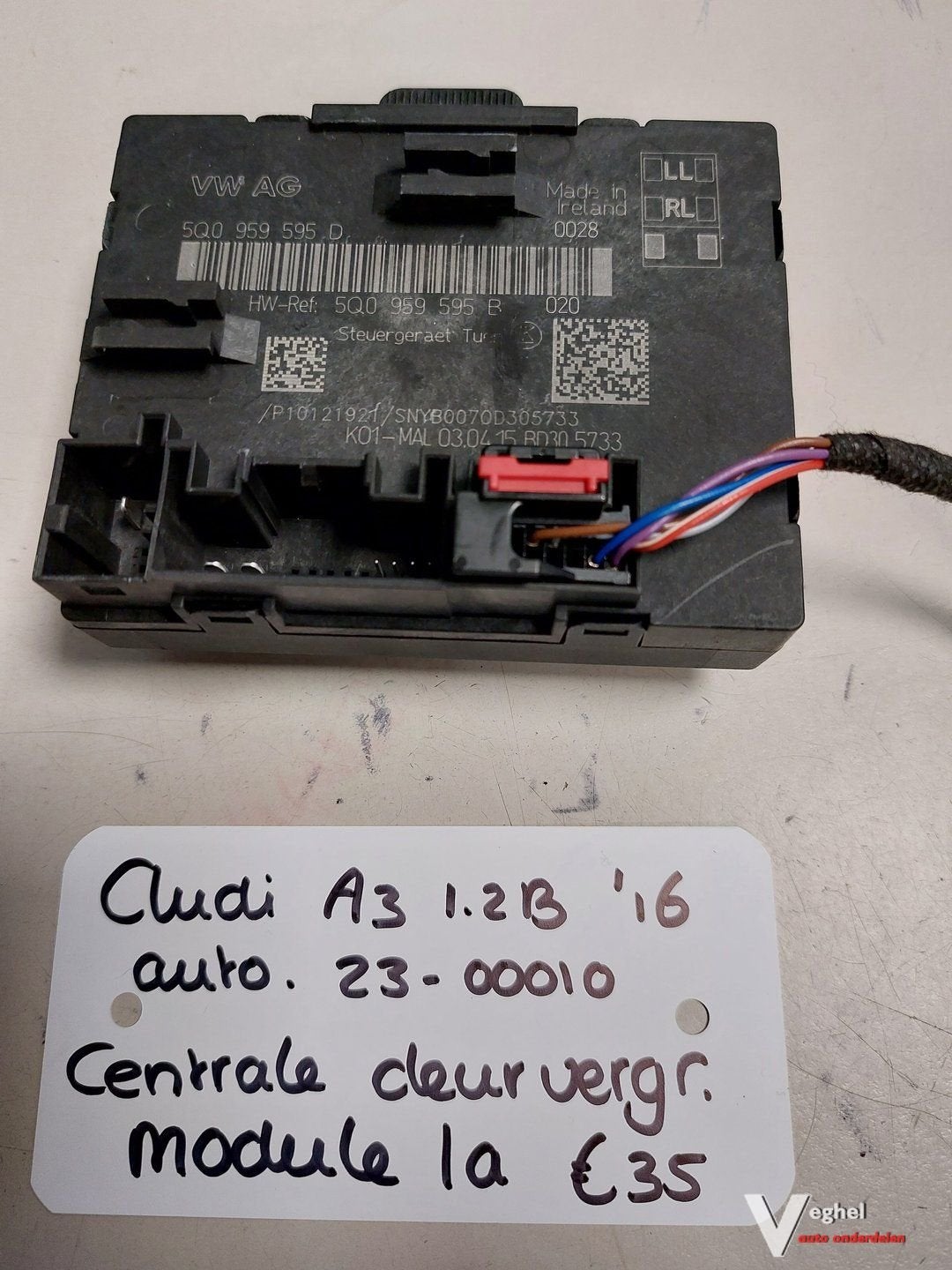 Audi A3 automaat 1.2B Centrale Deurvergrendeling module LV+R