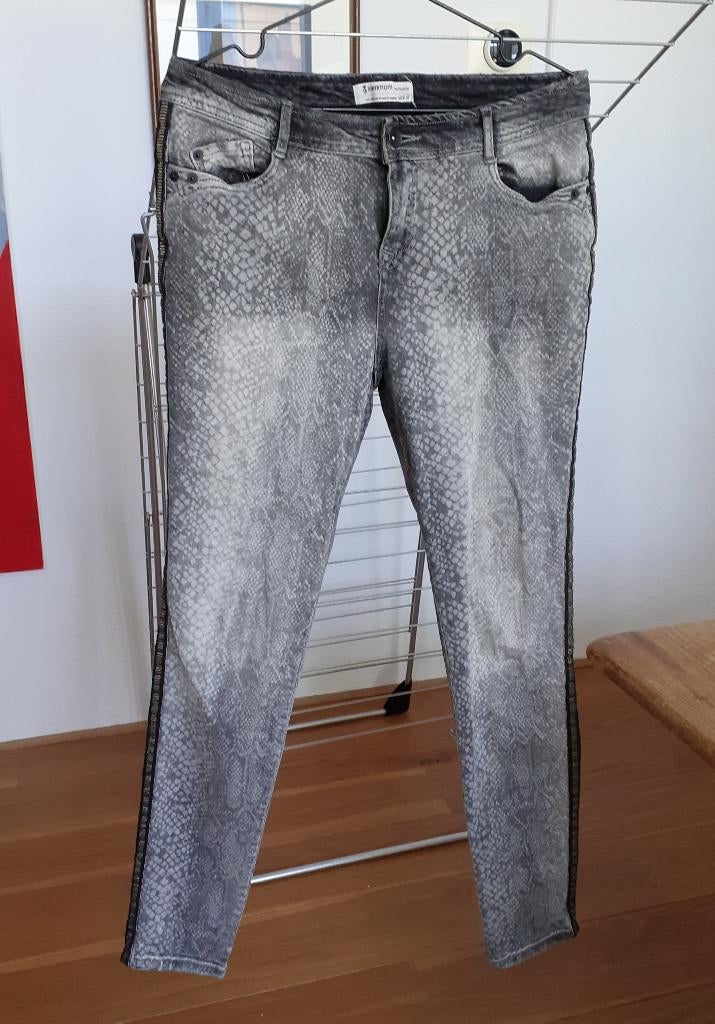 Slangenprint en leatherlook jeans Maat 38, Overige kleuren, Zara, Ophalen of Verzenden, Zo goed als nieuw
