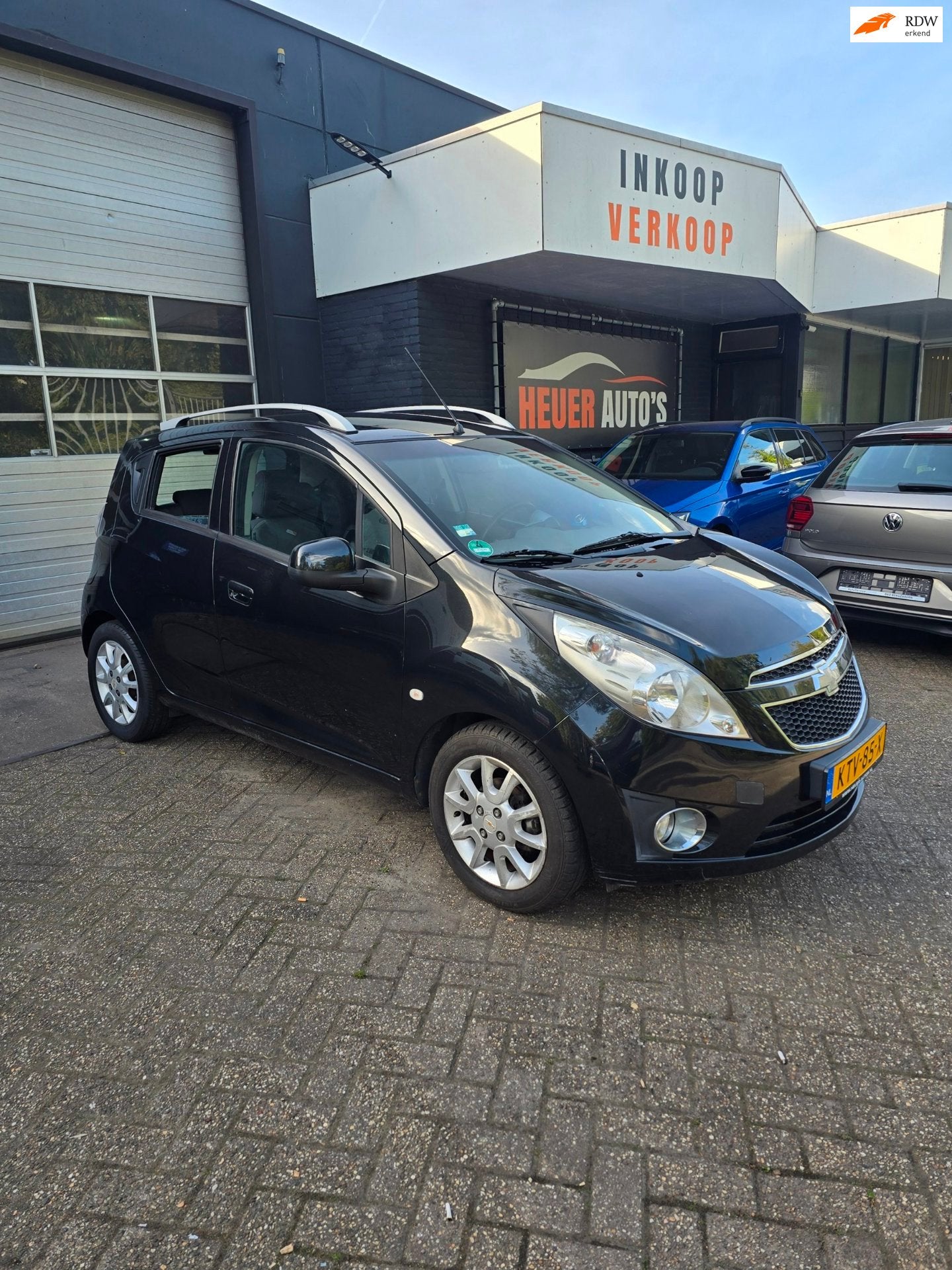 Chevrolet SPARK 1.2 16V LT 5 DEURS NW APK CARPLAY, Auto's, Voorwielaandrijving, Stof, Gebruikt, Zwart