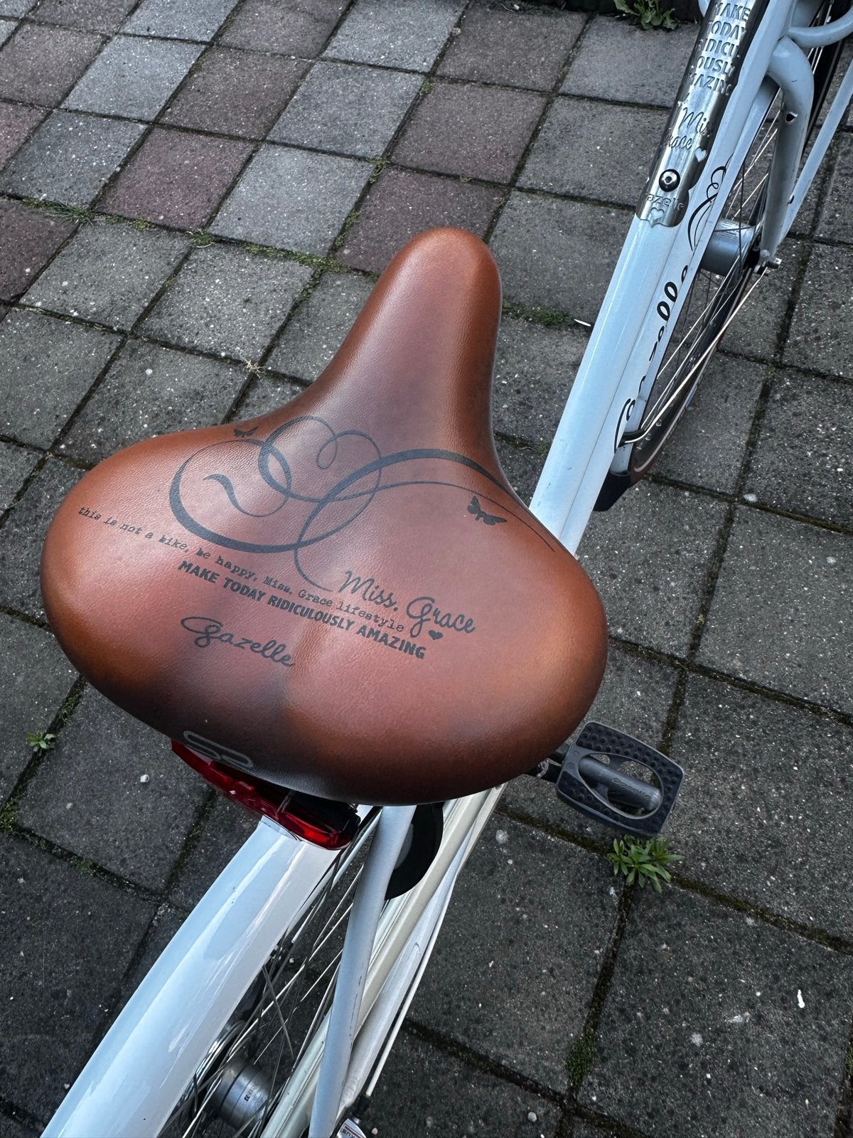 Gazelle Miss Grace Damesfiets met Mand - Zo goed als nieuw, Fietsen en Brommers, Fietsen | Dames | Damesfietsen, Velgrem, Ophalen of Verzenden