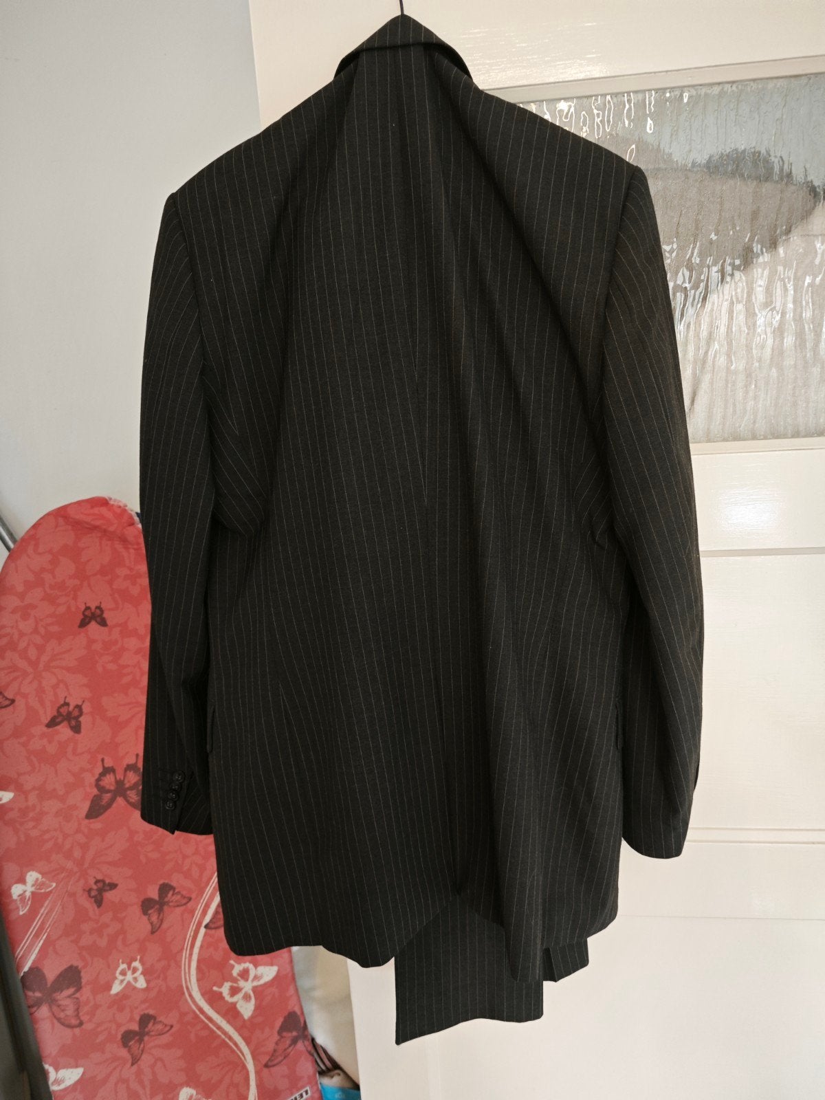 zo goed als nieuw zwarte met witte strepen Herenpak 56, Ophalen of Verzenden, Zo goed als nieuw, Maat 56/58 (XL), Zwart