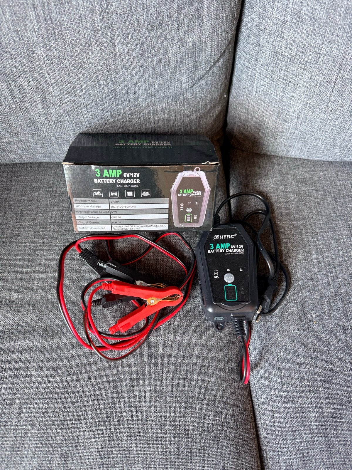 HTRC 3 AMP 6V/12V Druppellader Acculader en Onderhouder, Gebruikt, Universele onderdelen