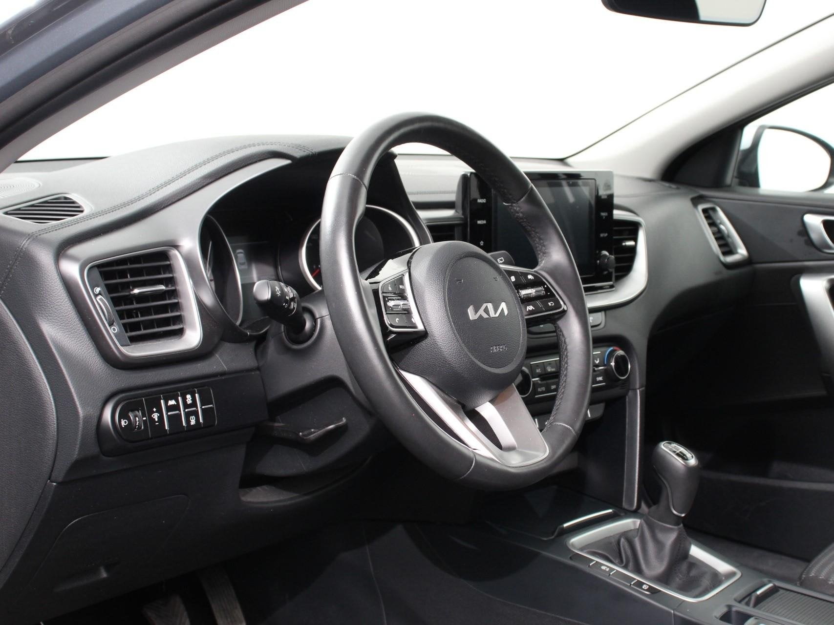 Kia XCeed 1.0 T-GDi 120pk ComfortLine Camera Navigatie Apple, Auto's, Voorwielaandrijving, XCeed, Stof, Gebruikt