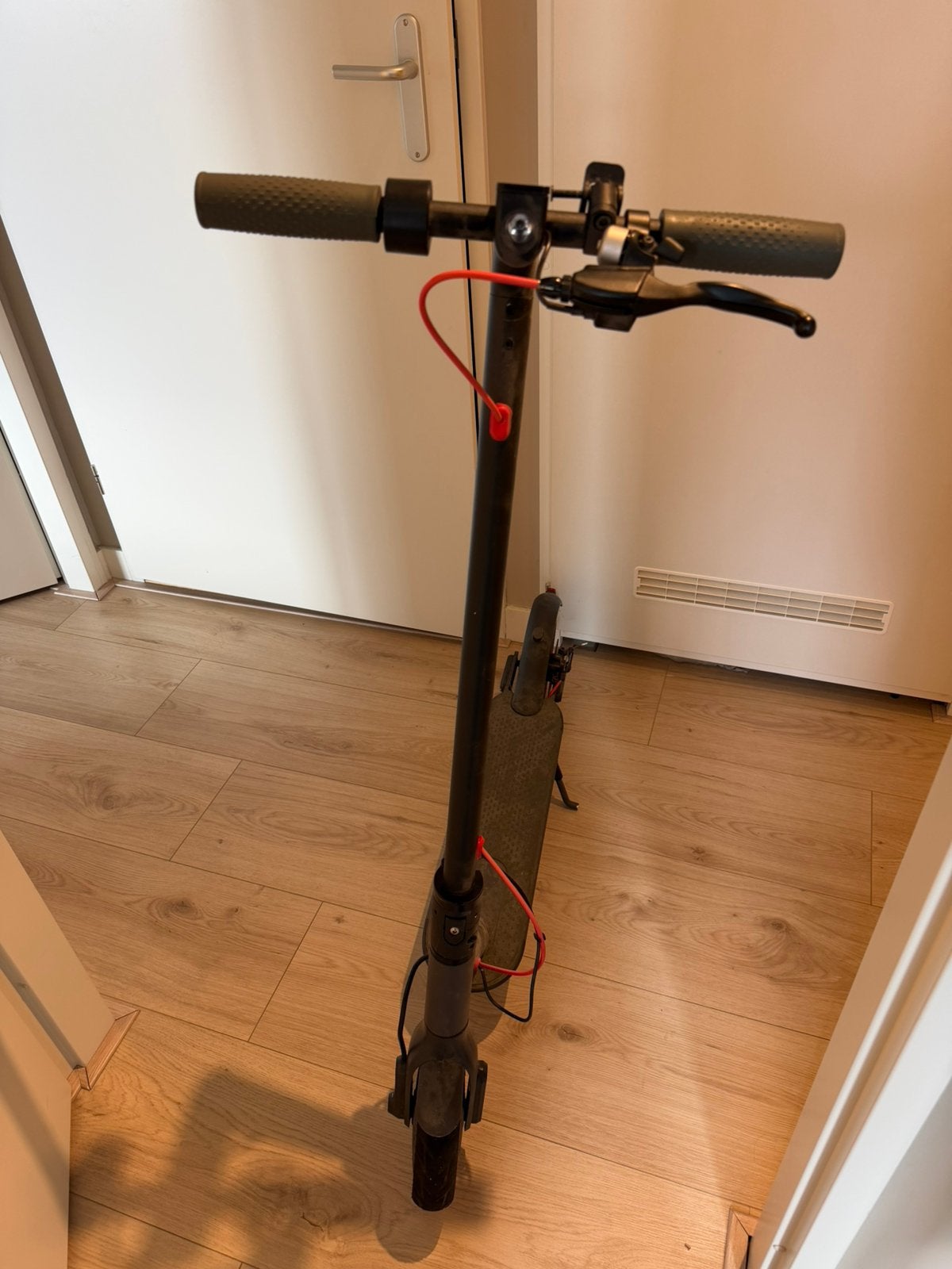 Xiaomi Mi ElectricScooter 1S Elektrische Step Zonder oplader, Fietsen en Brommers, Ophalen, Zo goed als nieuw, Elektrische step (E-scooter)
