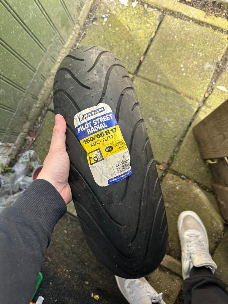 Yamaha Xt band nieuw michelin, Motoren, Ophalen, Nieuw