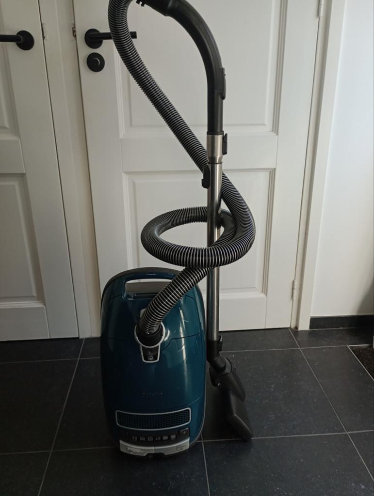 Miele C3 stofzuiger Groen, Witgoed en Apparatuur, Stofzuigers, Stofzak, Refurbished, Ophalen of Verzenden, Miele
