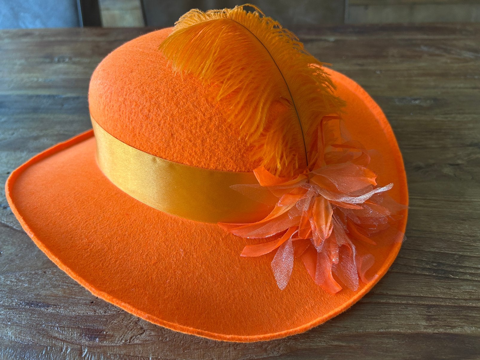 Oranje hoed, Ophalen, Zo goed als nieuw, One size fits all