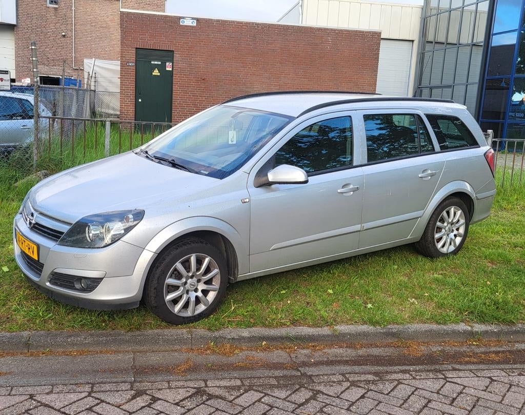 Opel Astra 1.6 16V St.wgn. 2005 Grijs, Voorwielaandrijving, 15 km/l, 4 cilinders, Origineel Nederlands