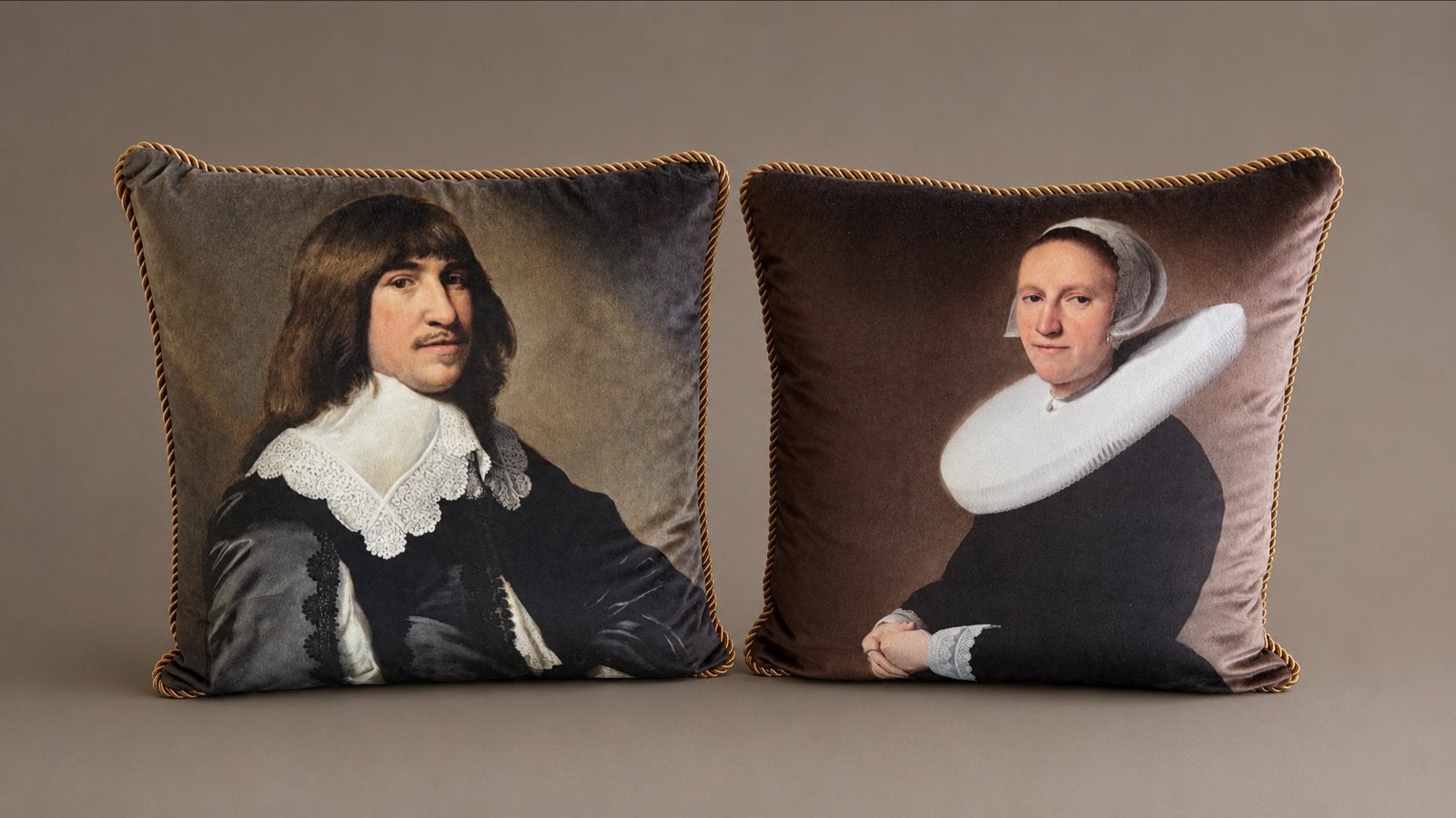 Mars & More sierkussens met klassieke portretten (set), Huis en Inrichting, Ophalen, Meerkleurig, Met print, Vierkant