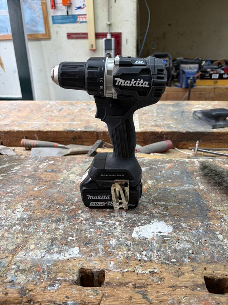 Makita DDF484 Limited Edtion boor- schroefmachine, Ophalen of Verzenden, Zo goed als nieuw, Boor- en Schroefmachine