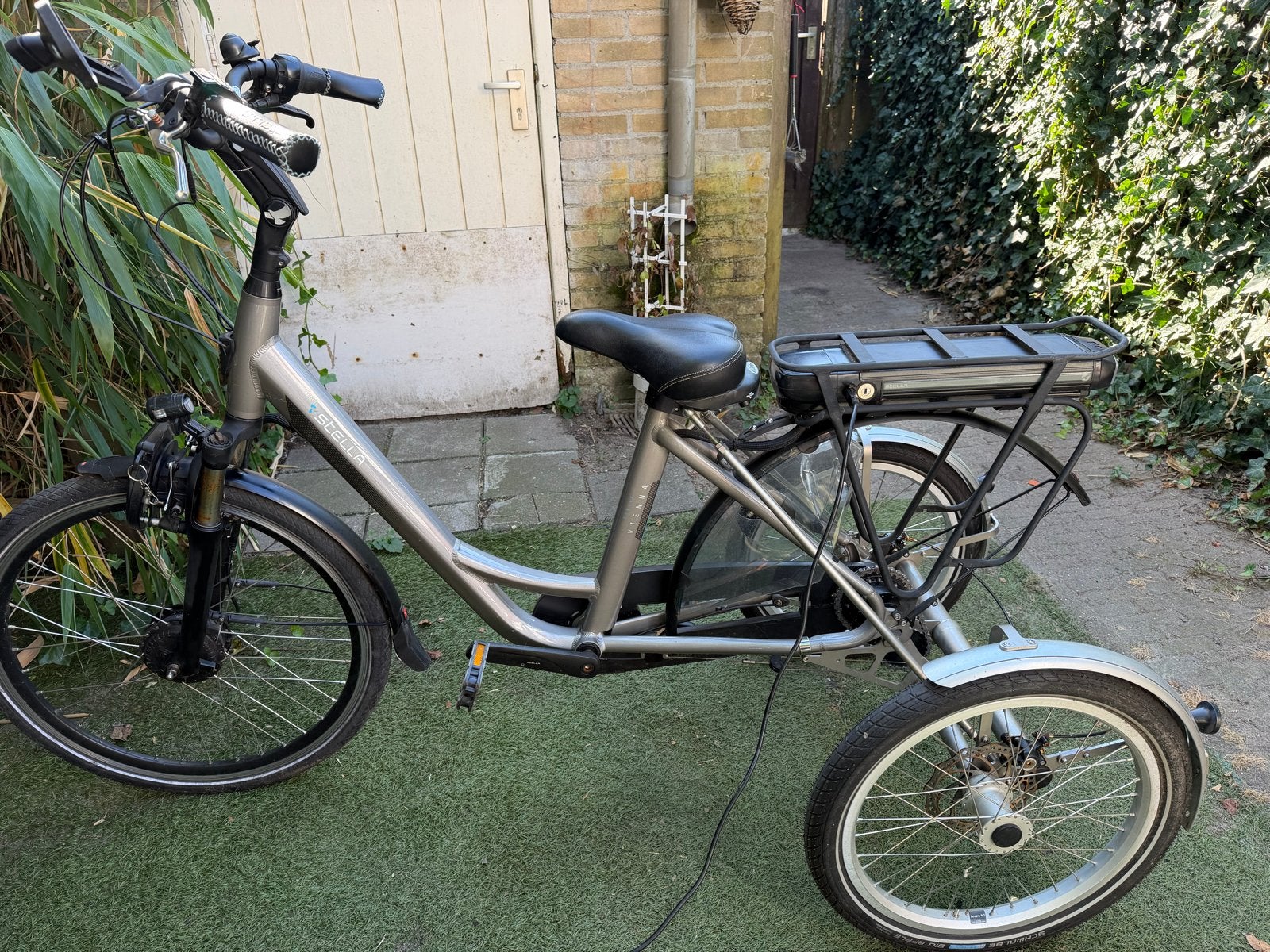 Stella Vienna elektrische driewieler, Fietsen en Brommers, Fietsen | Driewielfietsen, Ophalen, Gebruikt, Schijfrem