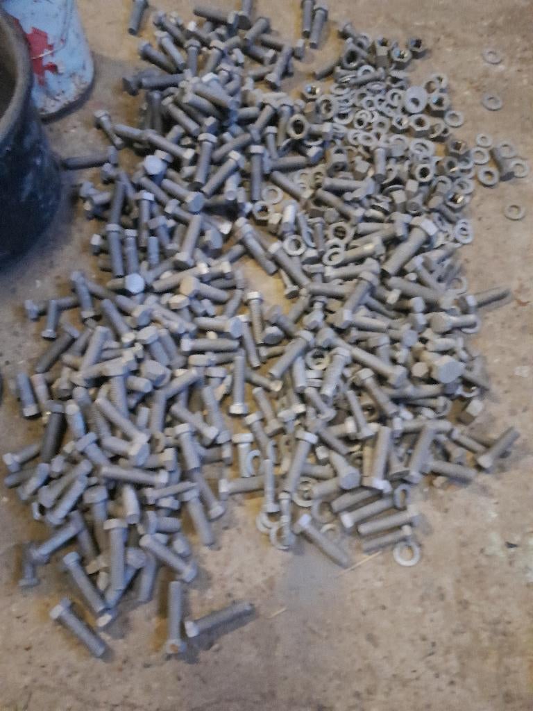 35kg bouten en moeren en ringen gegalvaniseerd, Ophalen of Verzenden, Bouten of Moeren