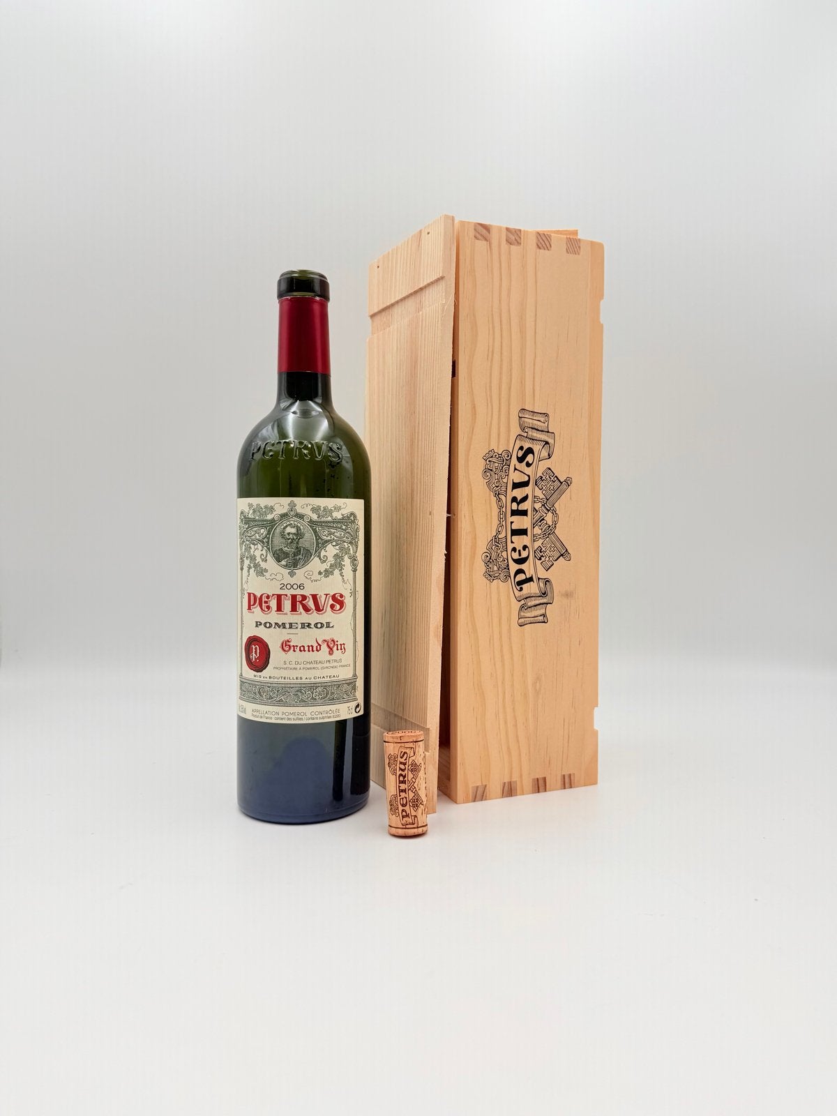 Lege Petrus fles 2006 met kistje en kurk, Ophalen of Verzenden, Gebruikt, Frankrijk, Rode wijn