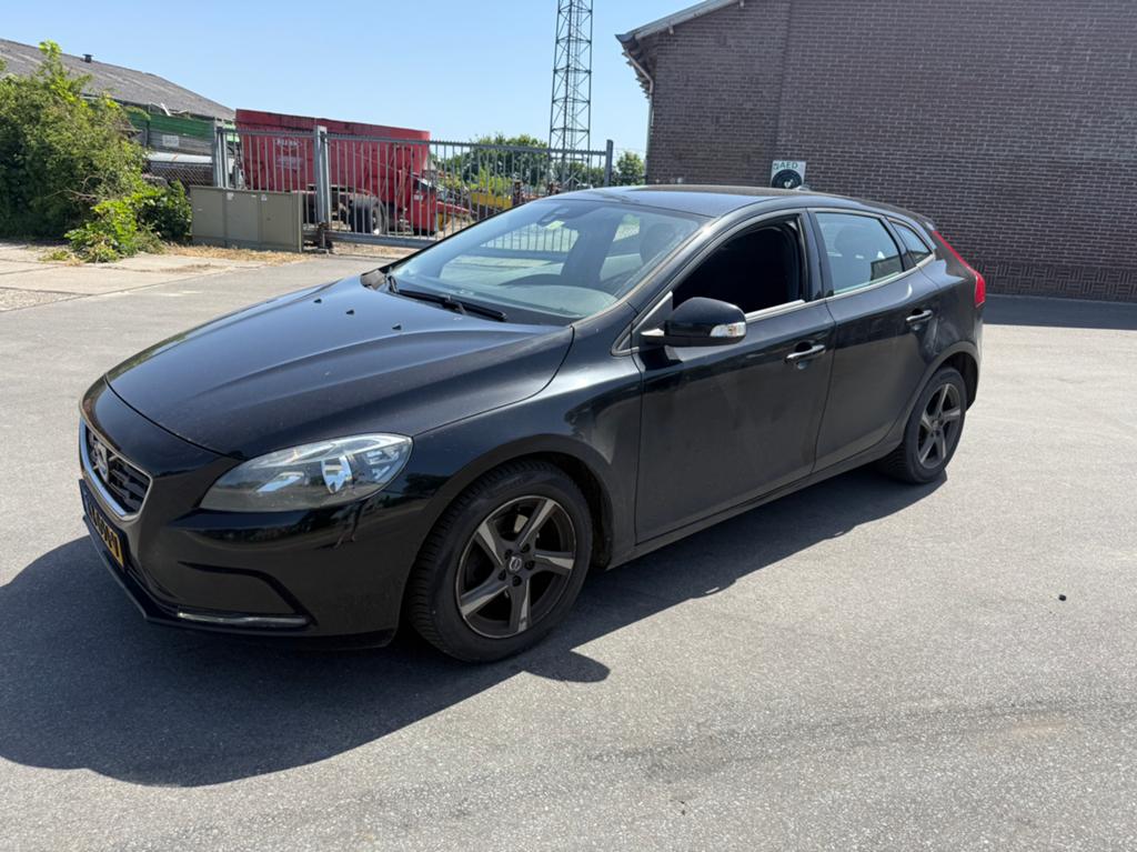 Volvo V40 2.0 D2 120PK 2015 Zwart, Auto's, Volvo, Bedrijf, V40, Airbags, Airconditioning, Boordcomputer, Centrale vergrendeling