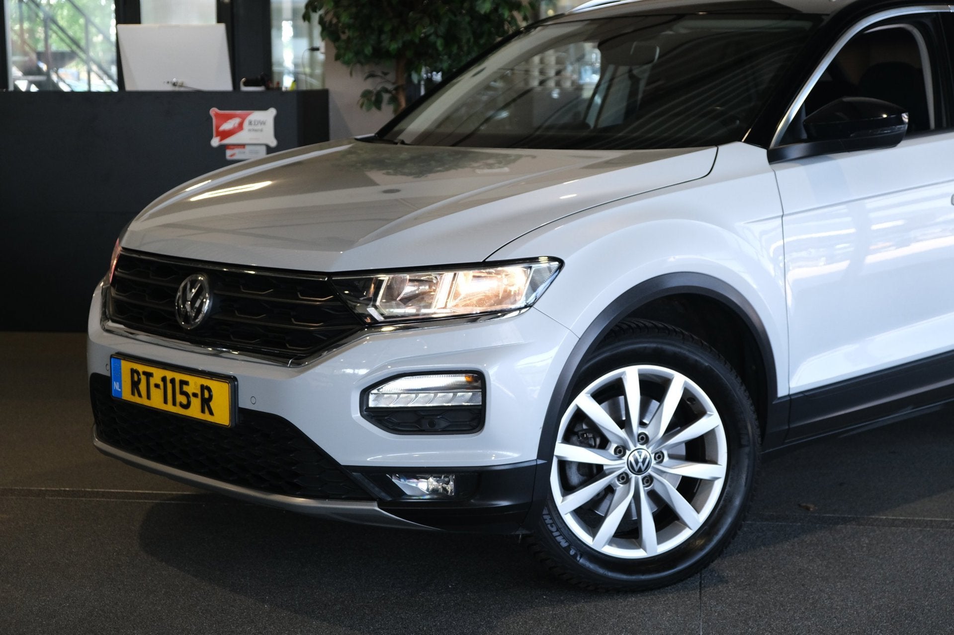 Volkswagen T-Roc 1.0 TSI Style 116PK Airco PDC Trekhaak, Voorwielaandrijving, Gebruikt, Euro 6, 116 pk
