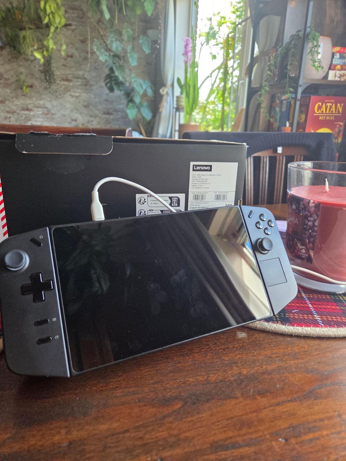 Foto 4 van Lenovo Legion Go Z1 extreme - Zo goed als nieuw