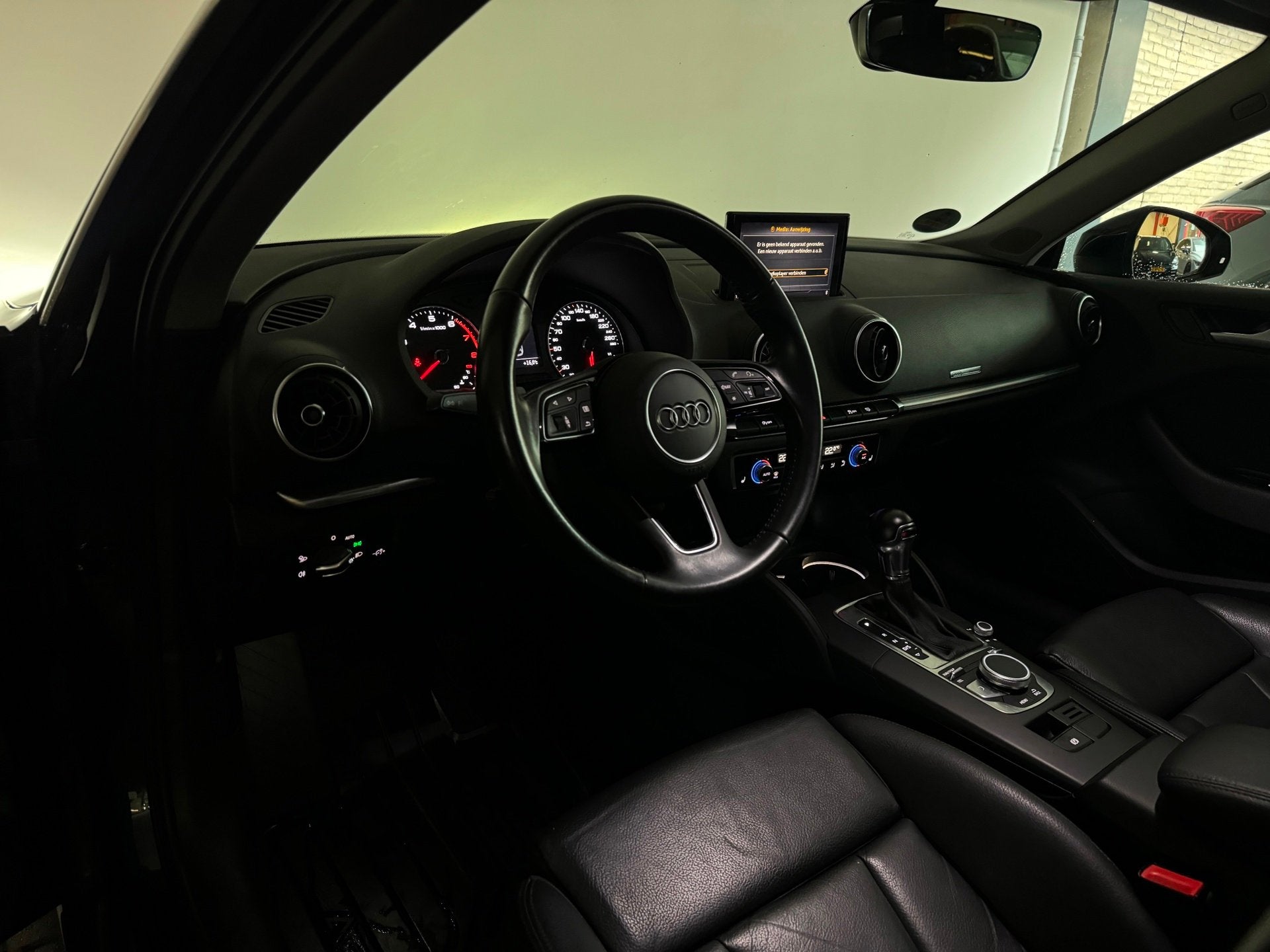 Audi A3 SPORTBACK 1.5 TFSI CoD Pro Line Pano|Stoelverwarming, Auto's, Bi-Xenon koplampen, Euro 6, 4 cilinders, 150 pk