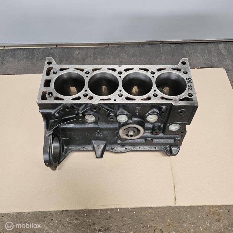 Onderblok Porsche 924, Gebruikt, Porsche, Ophalen of Verzenden, Porsche