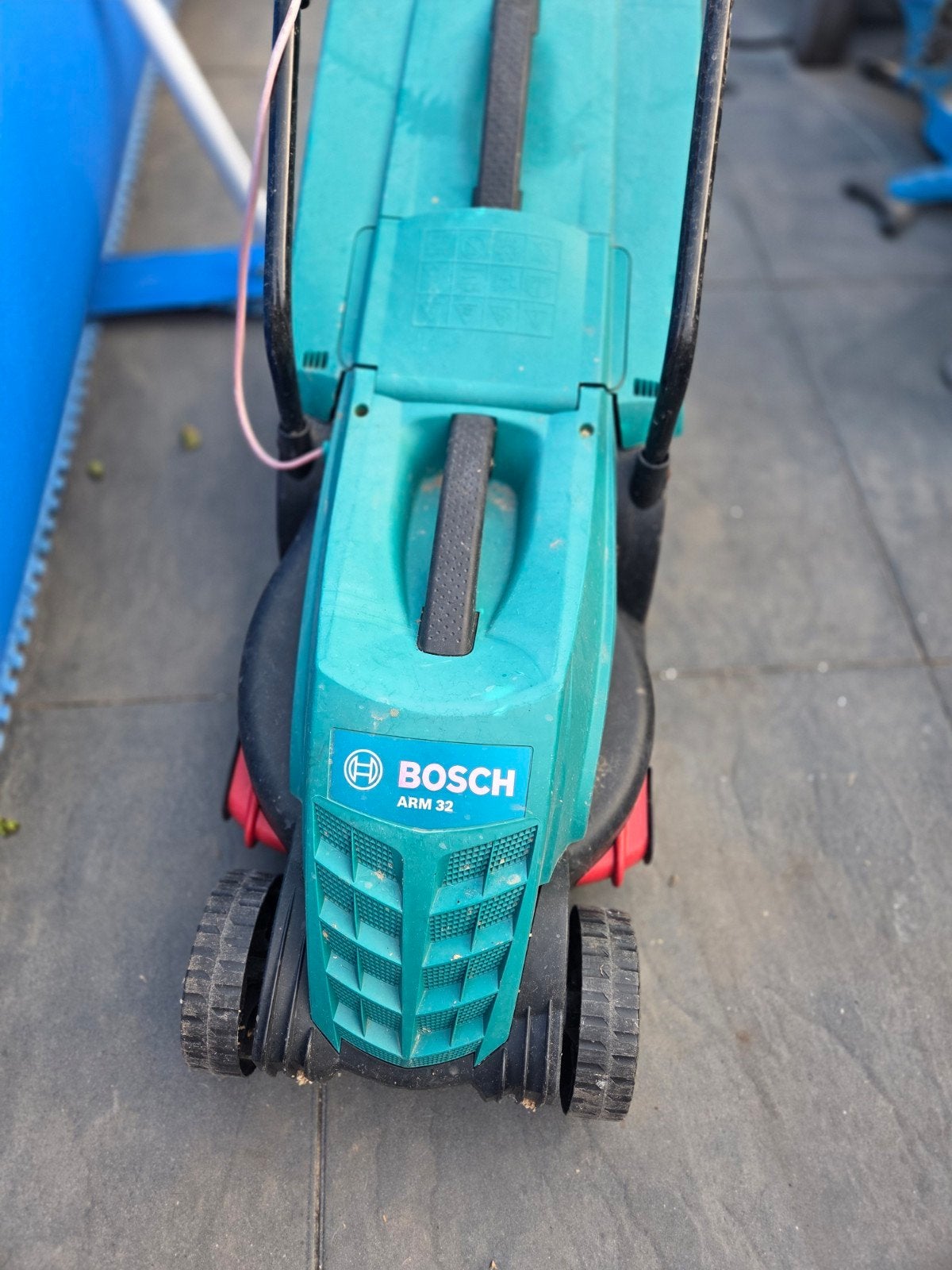 Bosch ARM 32 elektrische grasmaaier, Tuin en Terras, Grasmaaiers, Ophalen, Gebruikt, Elektrische grasmaaier, Opvangbak