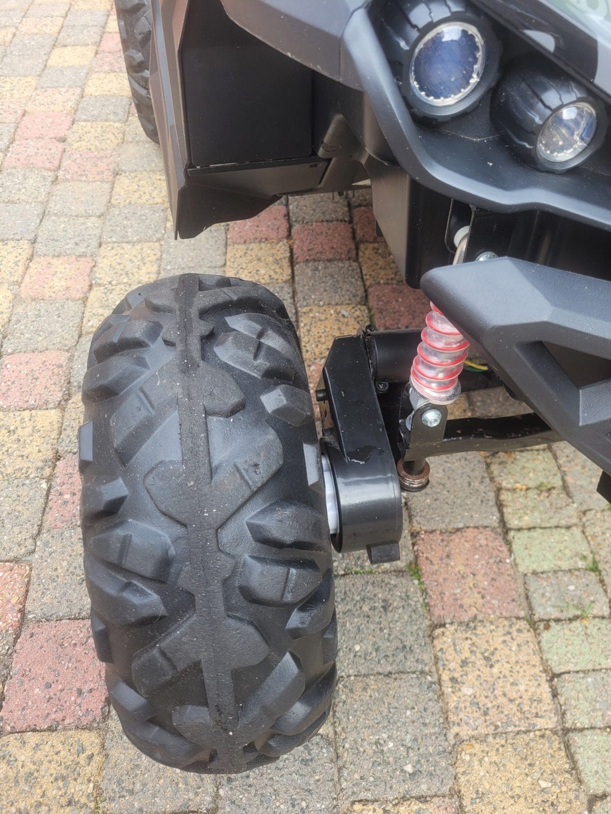 Stoere 4x4 Kinderbuggy 2-Persoons Camouflage – Afstandsbedie, Ophalen, Zo goed als nieuw