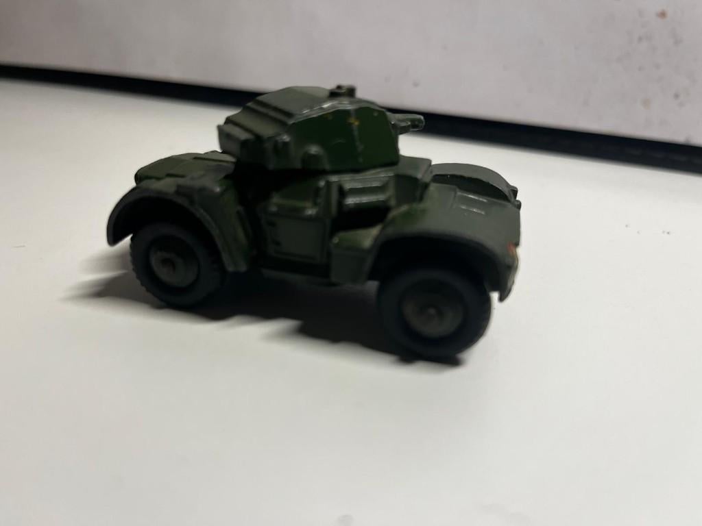 Dinky Toys Armoured Car  - No.670, Verzenden, Gebruikt, Auto