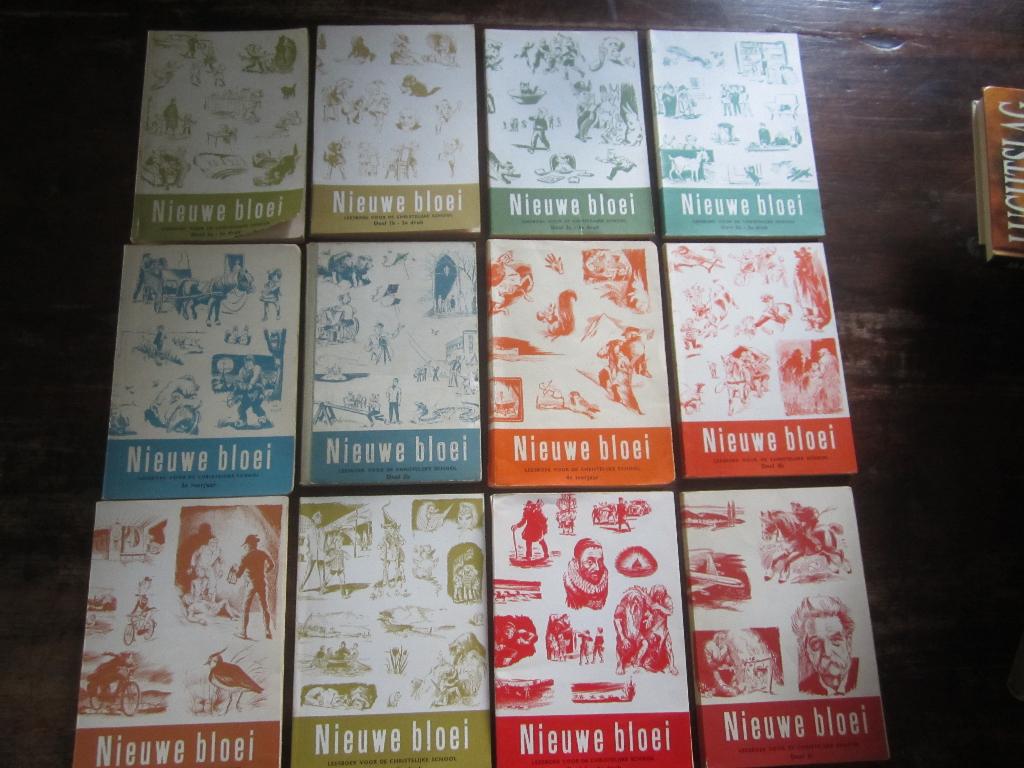 Nieuwe Bloei complete serie 6 leergangen 1957 Leesboek, Boeken, Kinderboeken | Jeugd | onder 10 jaar, Ophalen of Verzenden, Gelezen